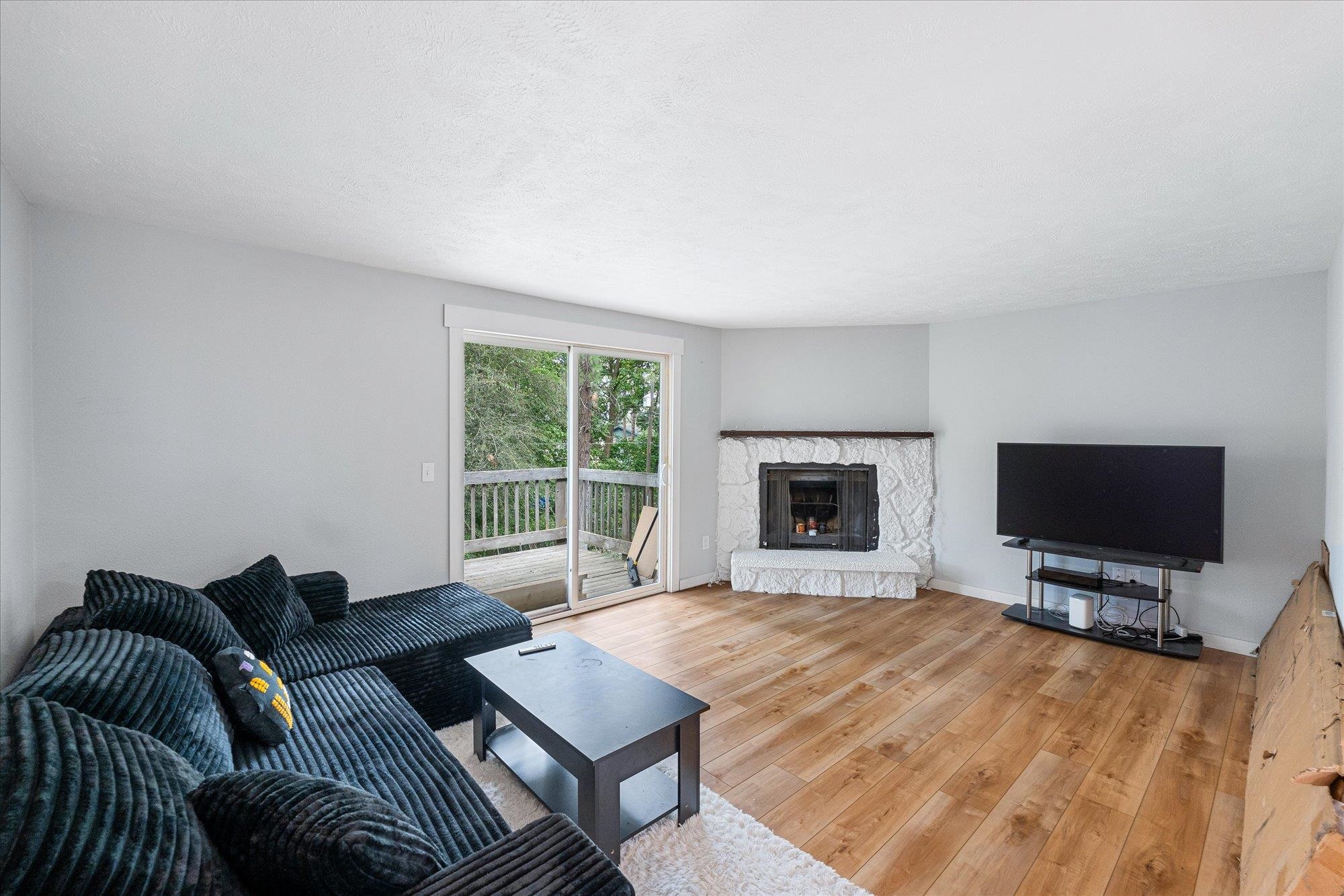 2011 E 11th Ave - Photo 3
