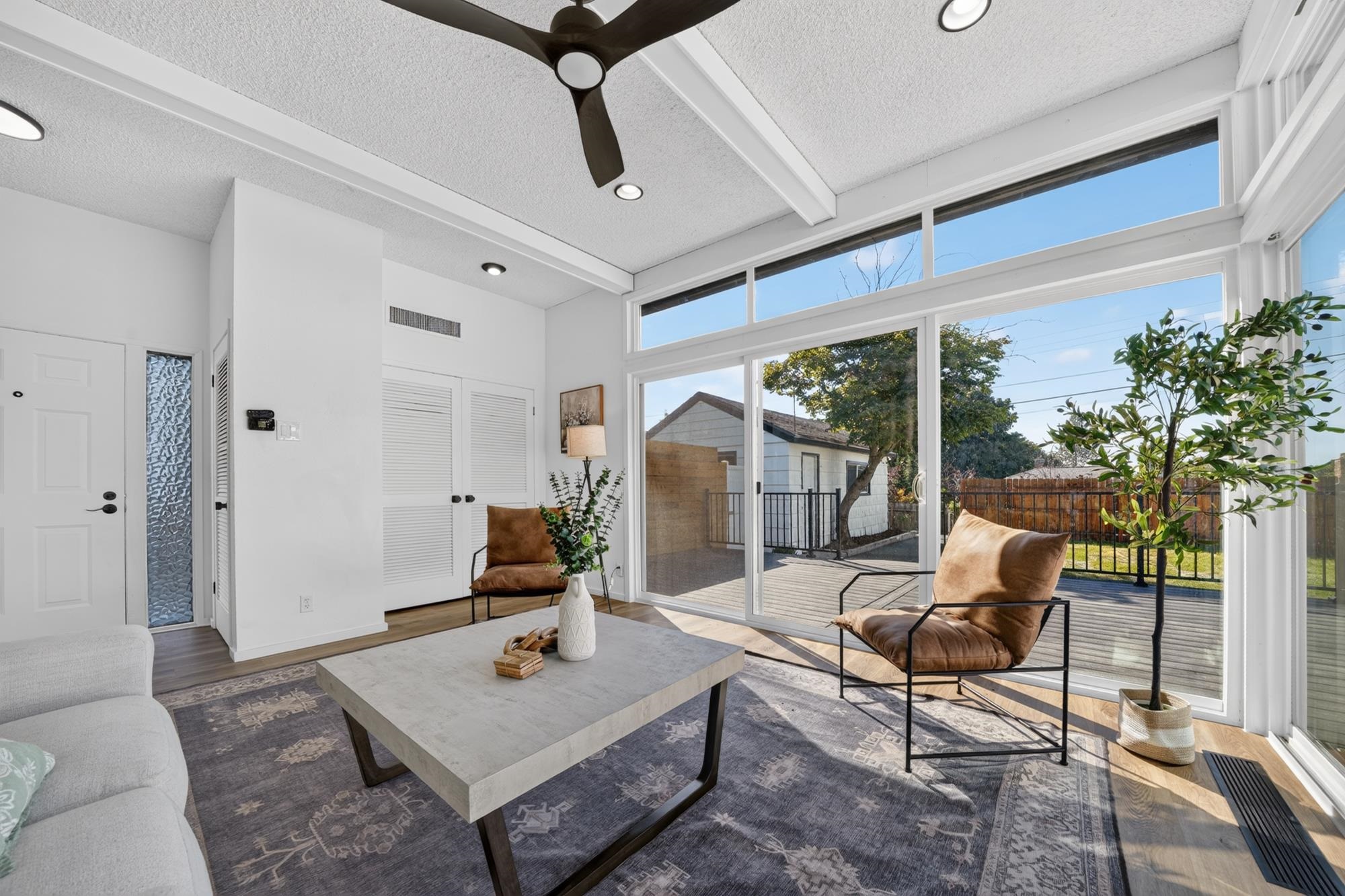 2629 W Heroy Ave - Photo 17