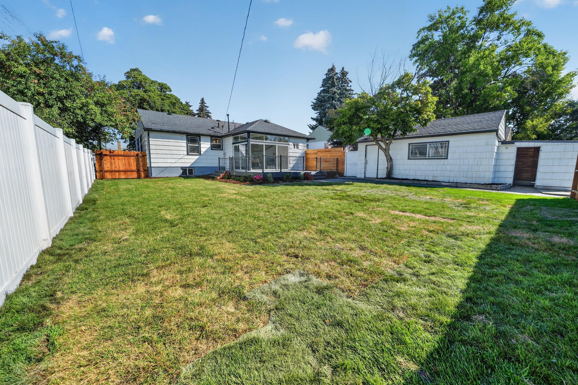2629 W Heroy Ave - Photo 48