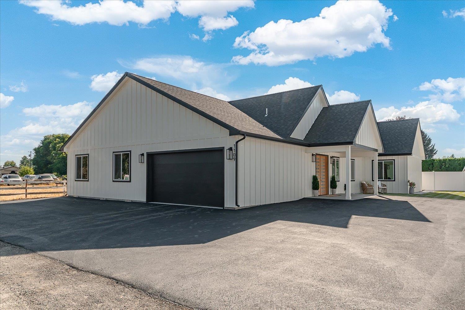 1109 N Rees Ln Ln - Photo 1