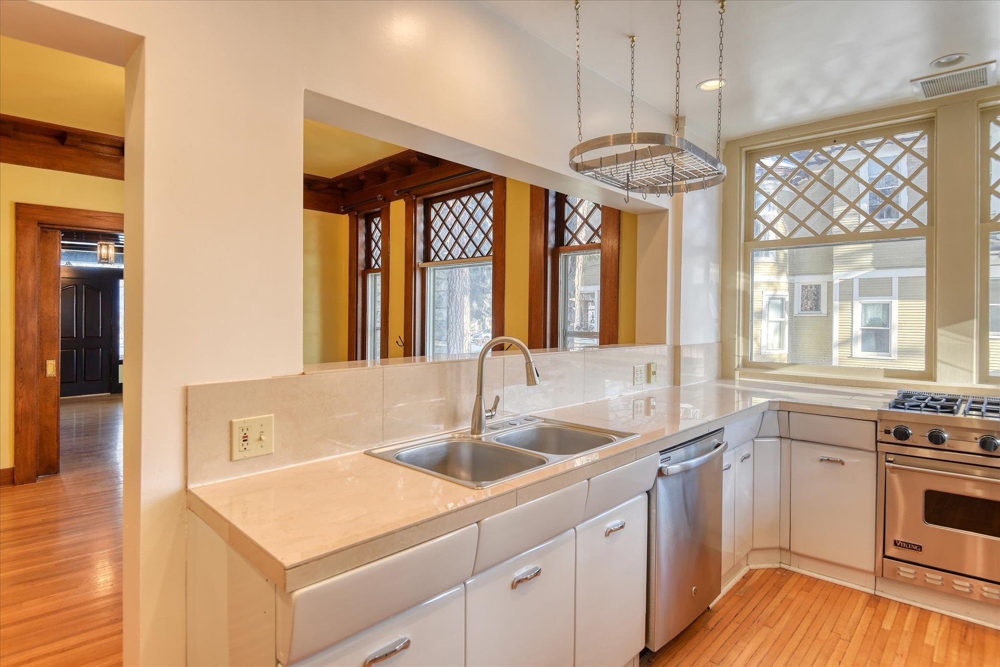 2425 W Pacific Ave - Photo 16