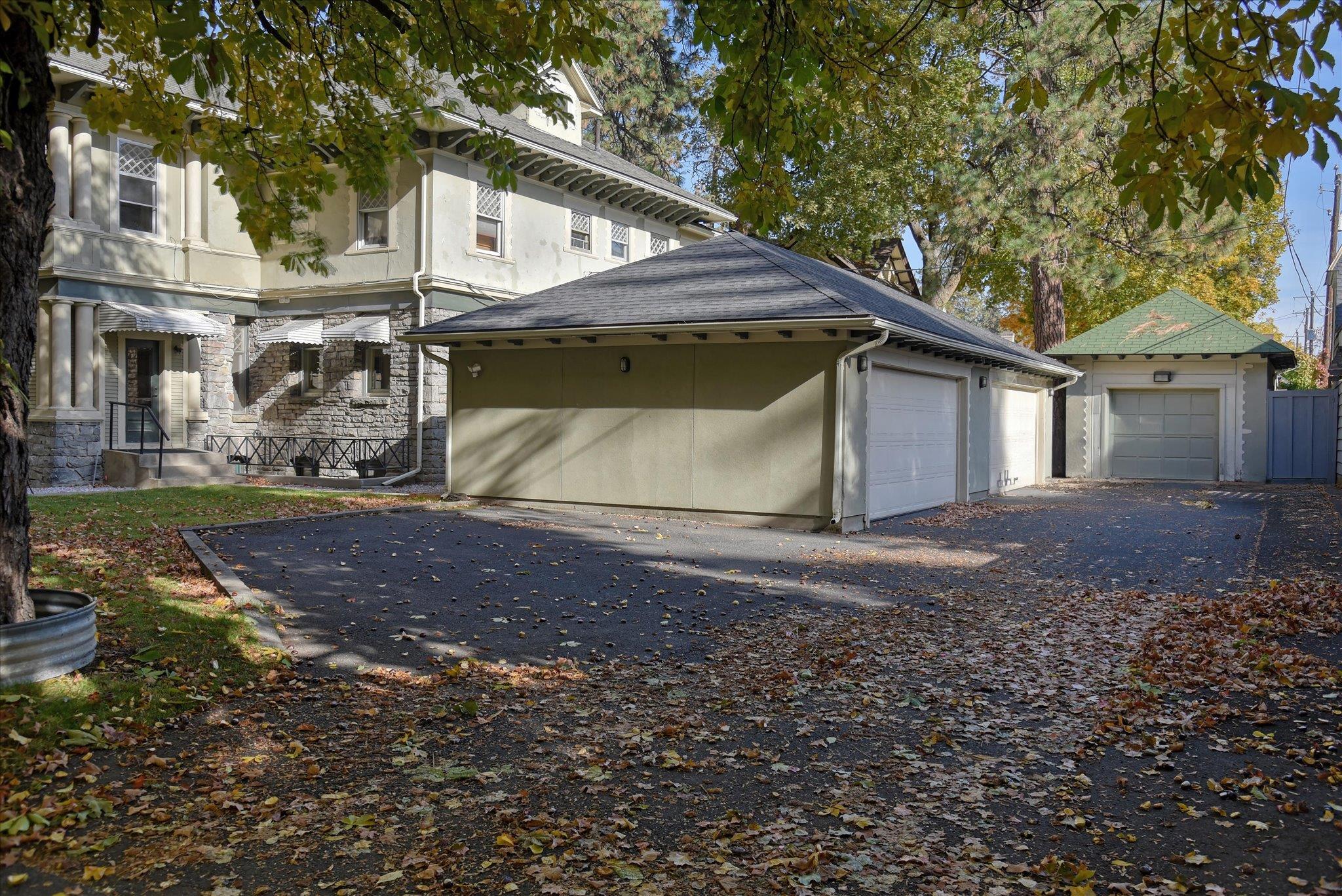 2425 W Pacific Ave - Photo 37