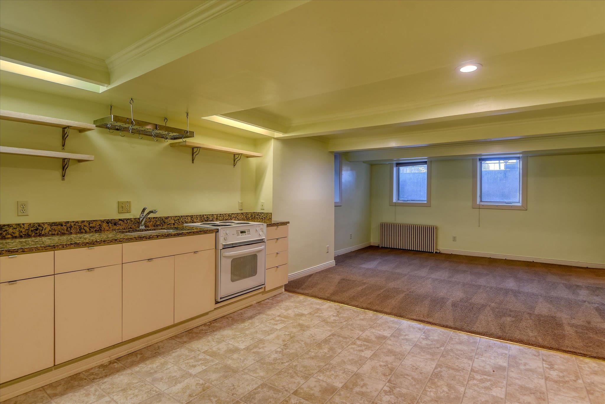 2425 W Pacific Ave - Photo 3