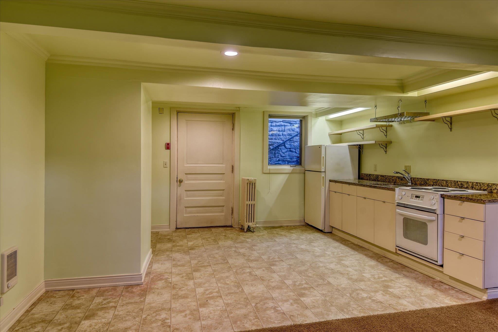 2425 W Pacific Ave - Photo 17