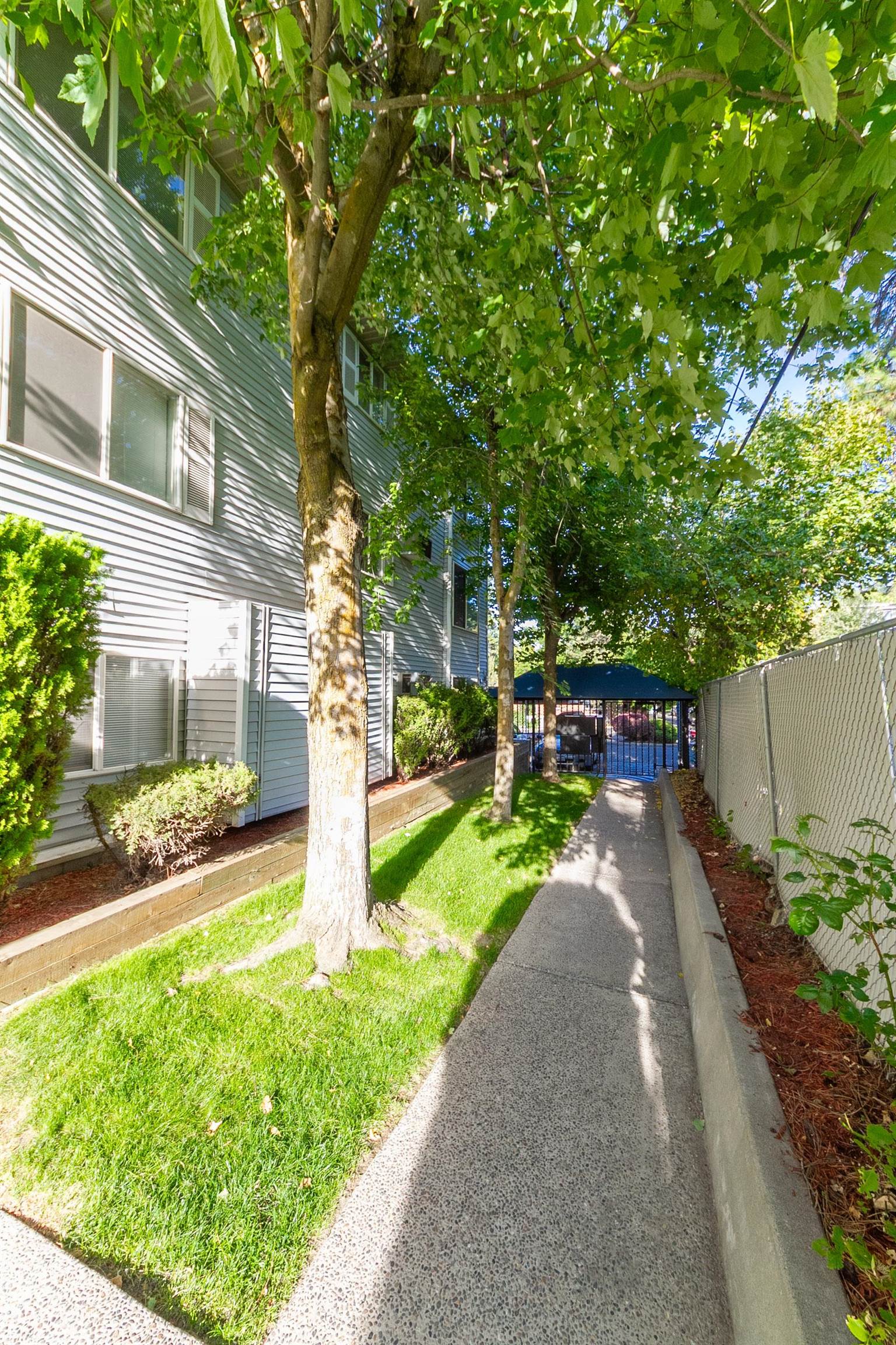 912 W LINCOLN Pl - Photo 33