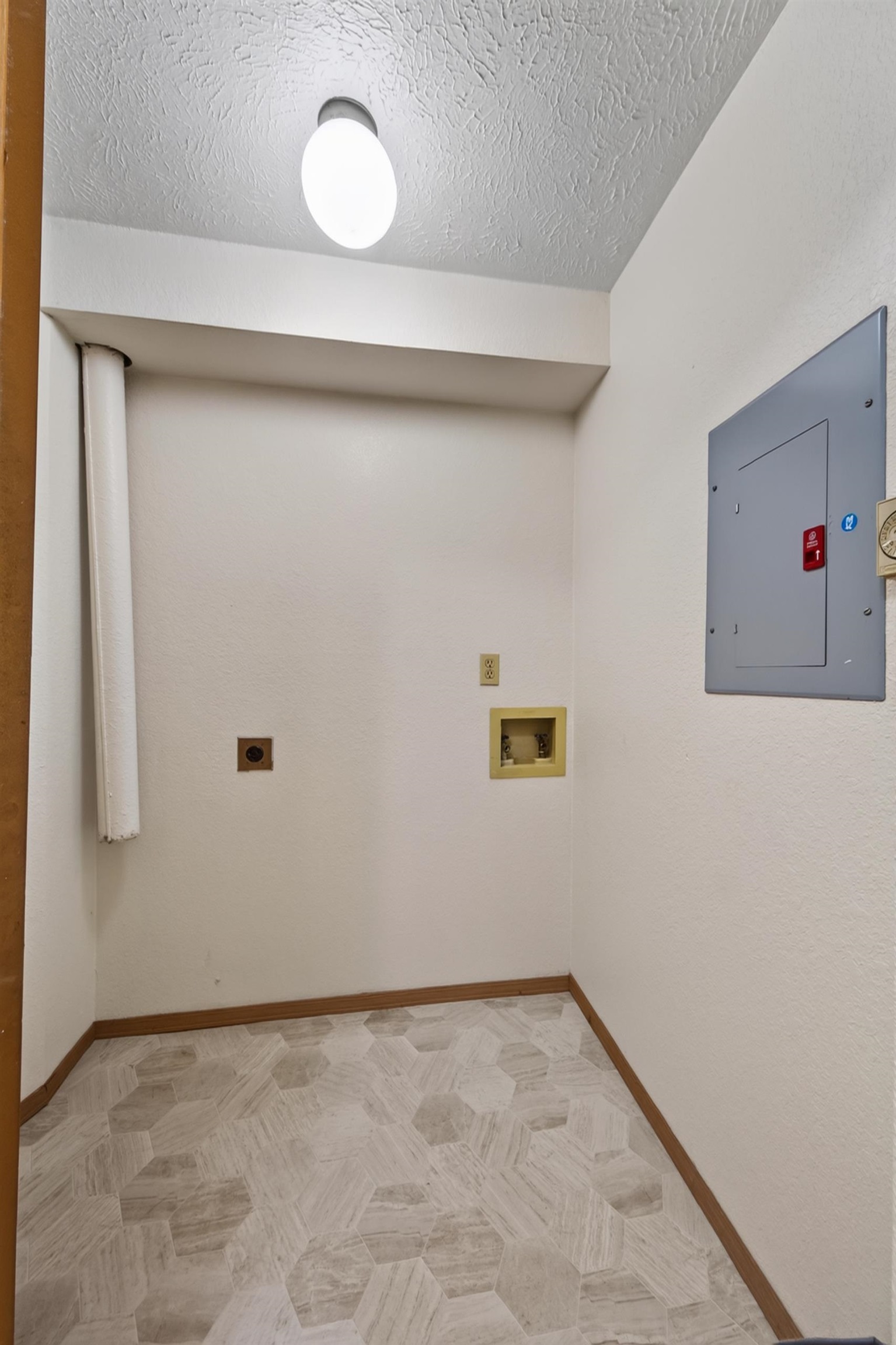 912 W LINCOLN Pl - Photo 26