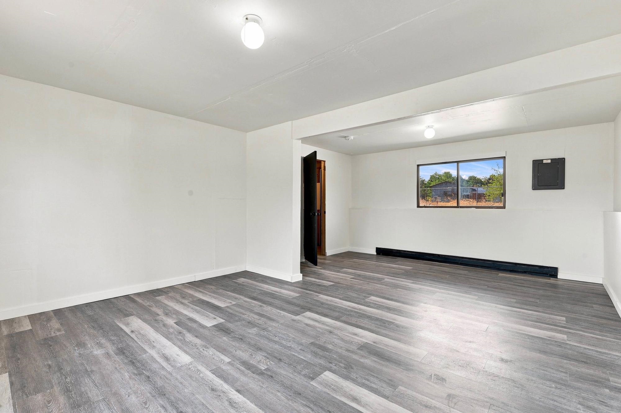 5017 N Mitchell Dr - Photo 18