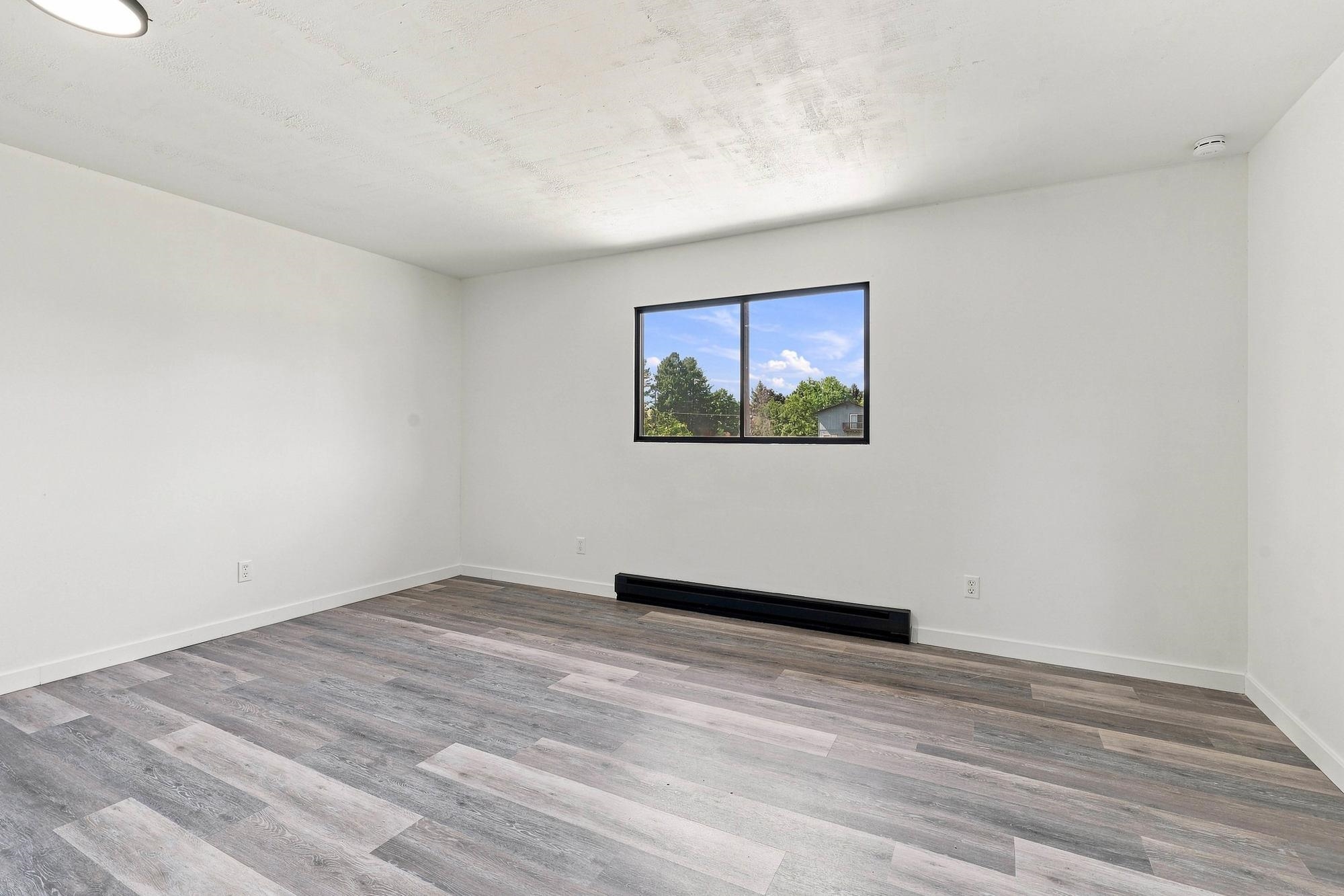 5017 N Mitchell Dr - Photo 11