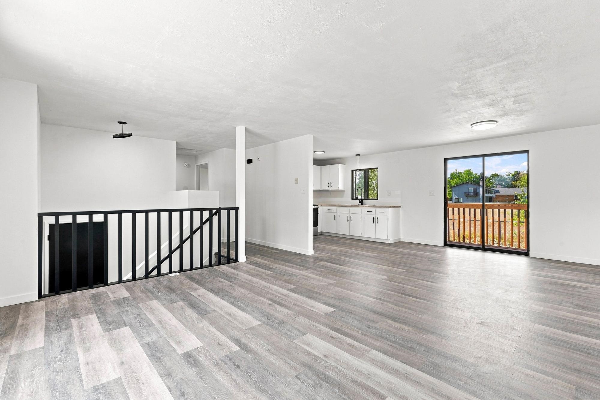 5017 N Mitchell Dr - Photo 4