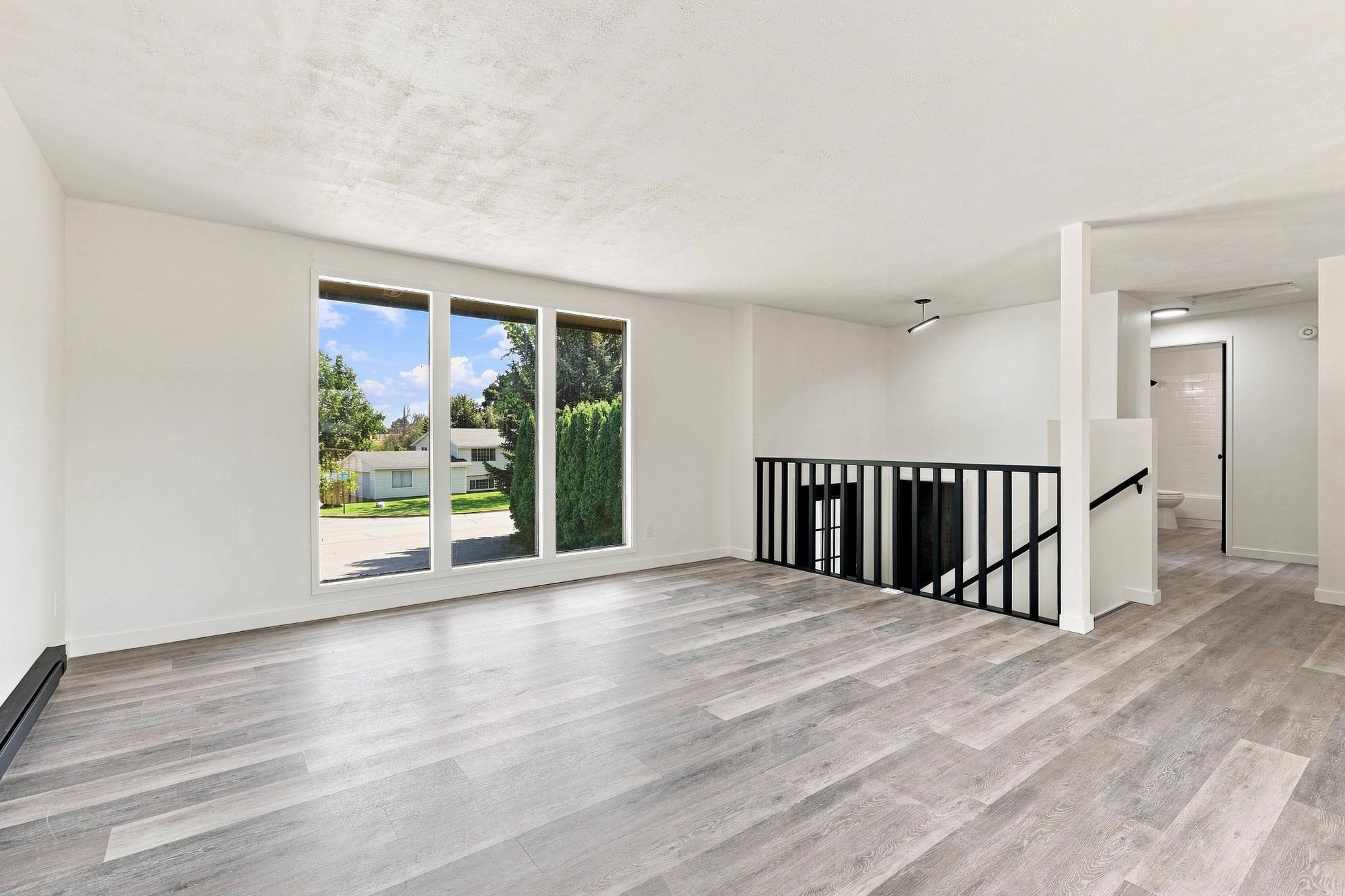 5017 N Mitchell Dr - Photo 5