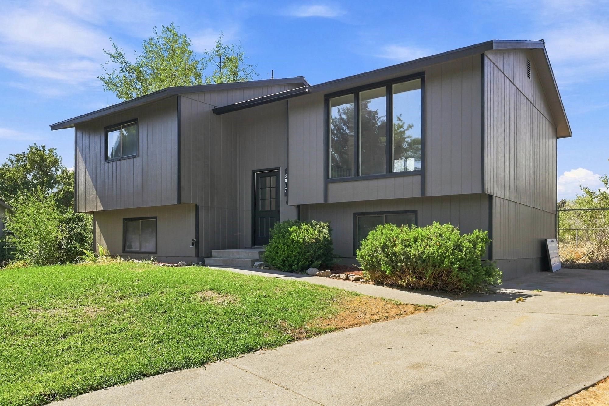 5017 N Mitchell Dr - Photo 3