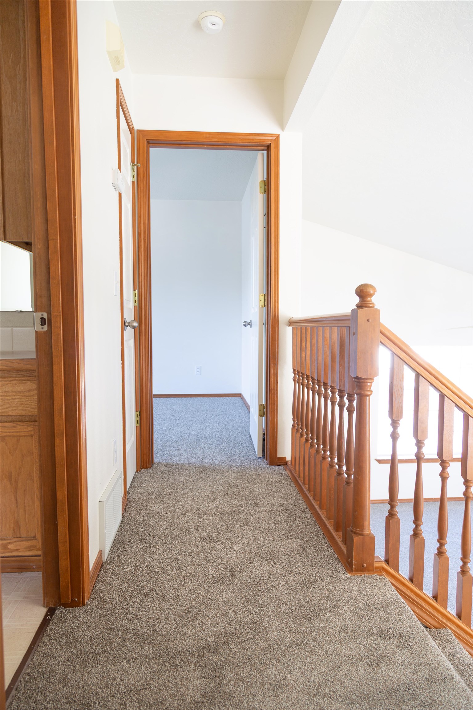 2622 Oxford Cir - Photo 6