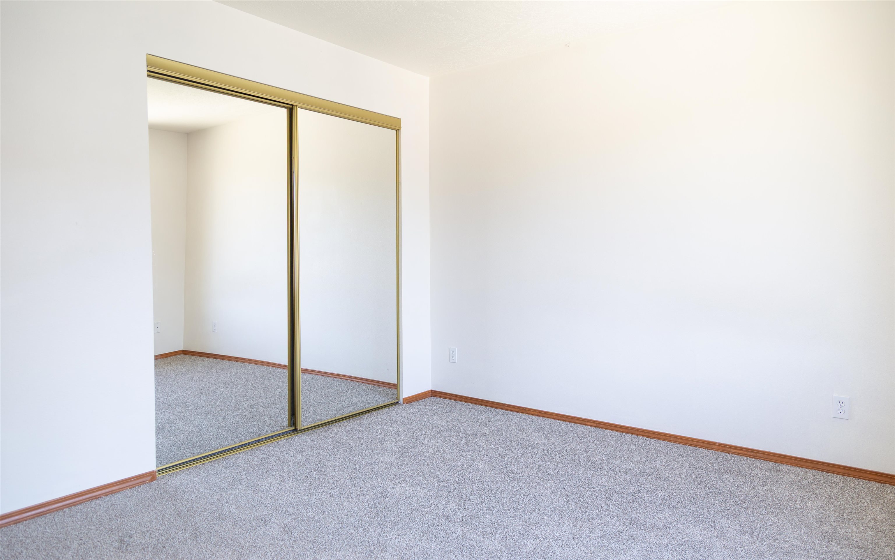 2622 Oxford Cir - Photo 8