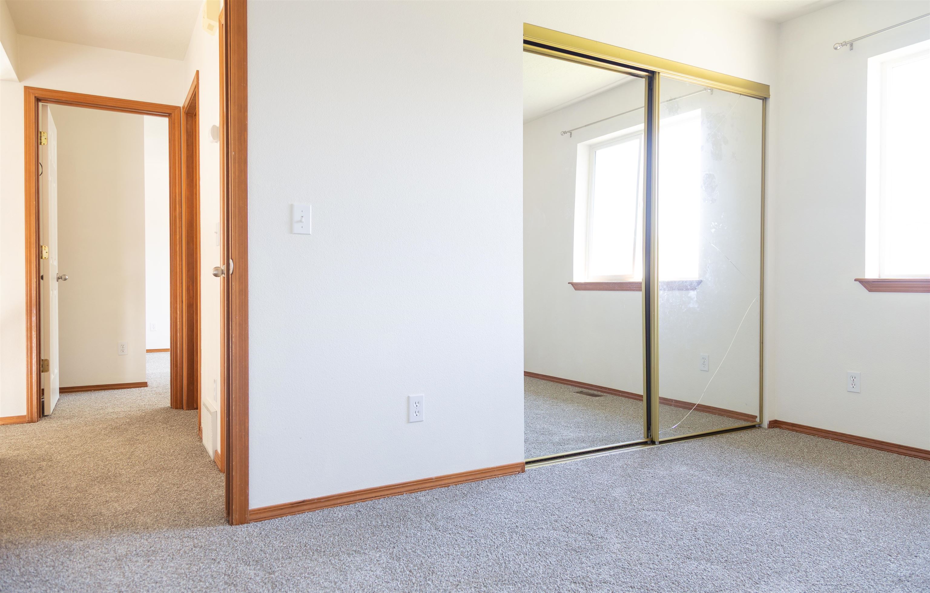 2622 Oxford Cir - Photo 11
