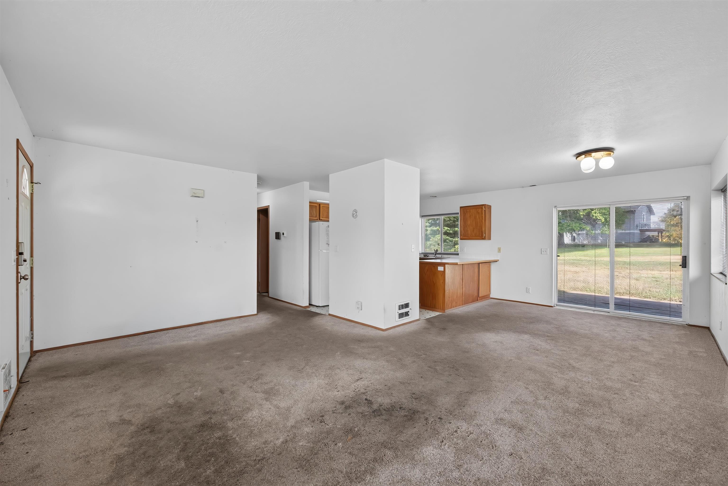 1517 E Third St - Photo 8