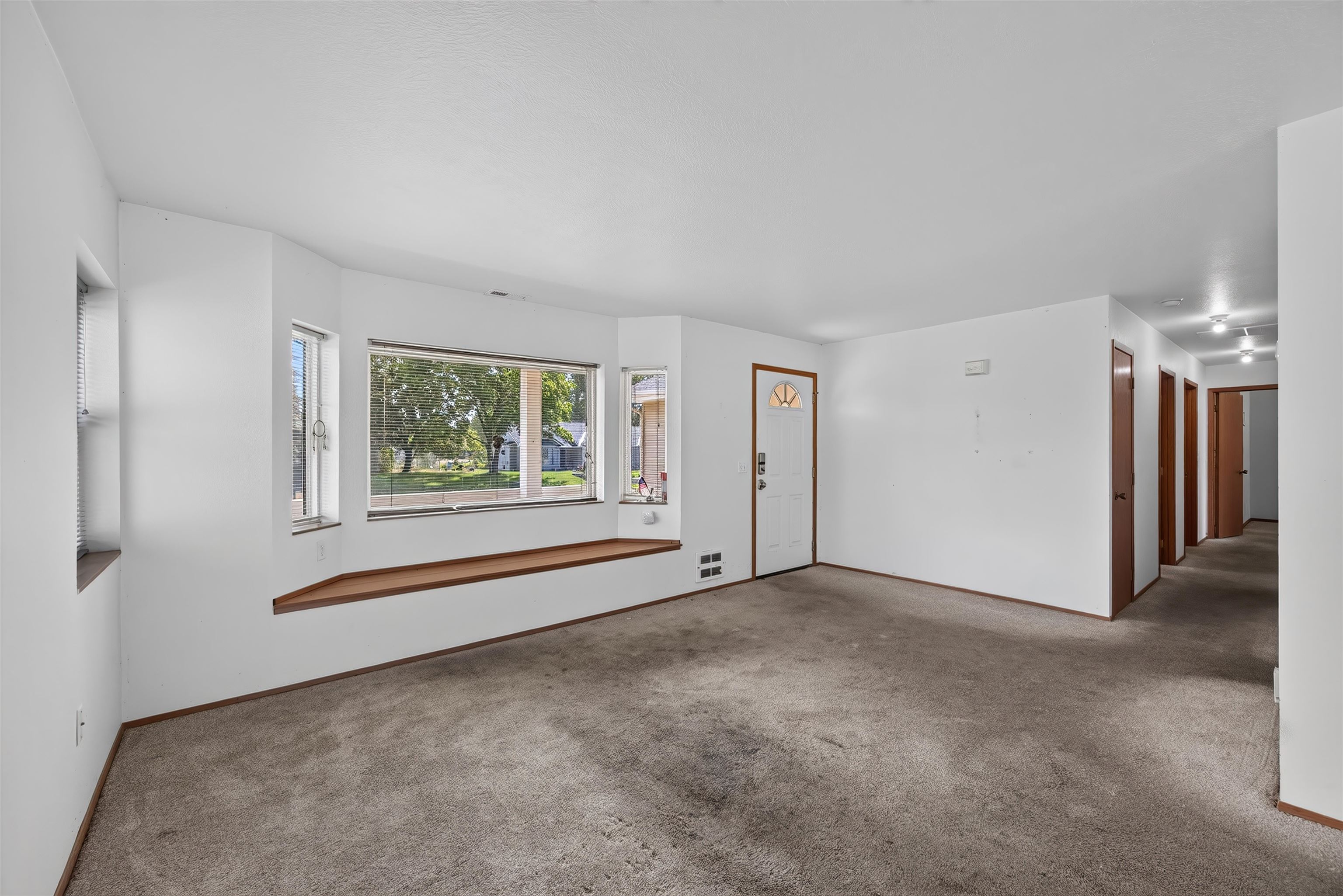 1517 E Third St - Photo 9