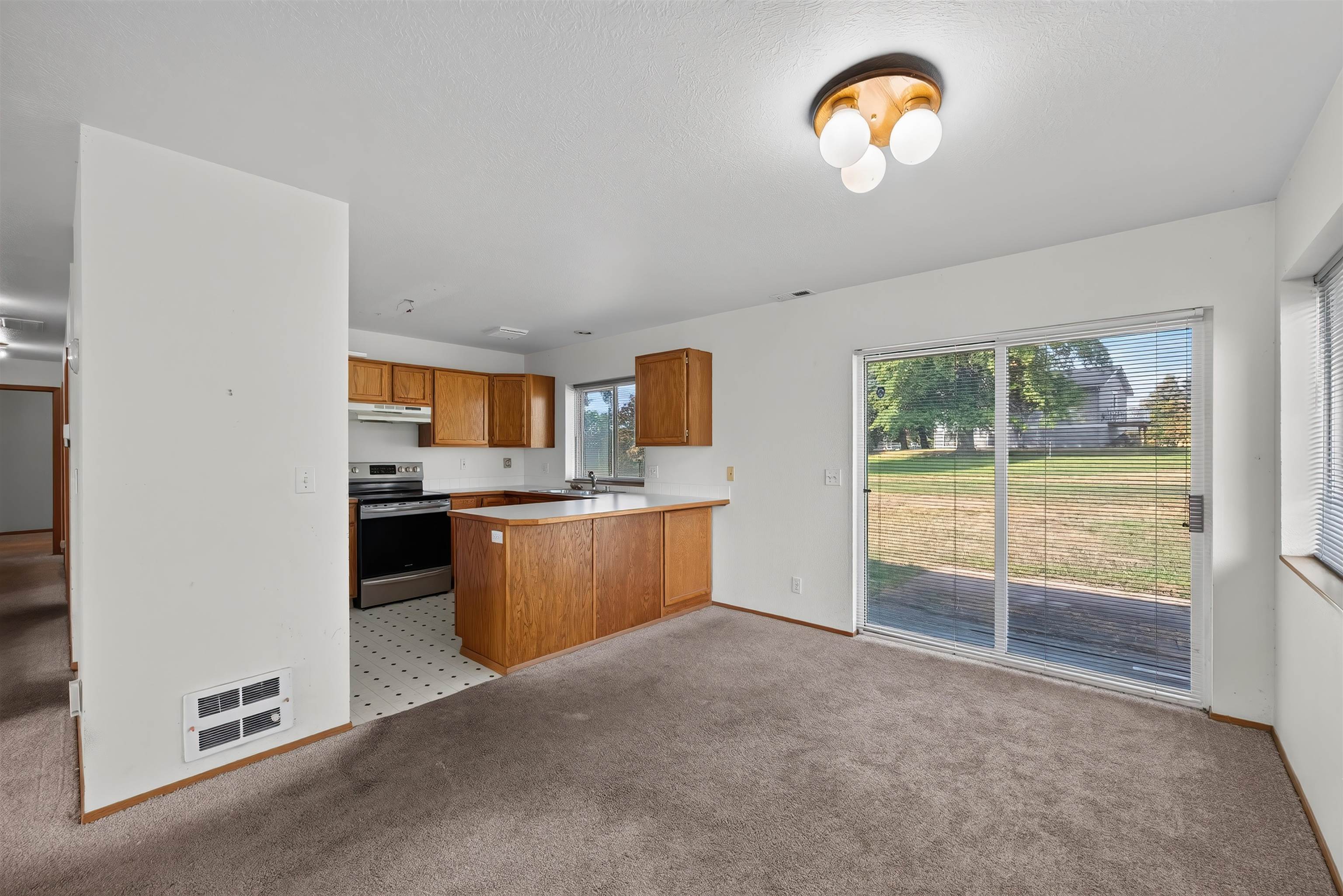 1517 E Third St - Photo 10