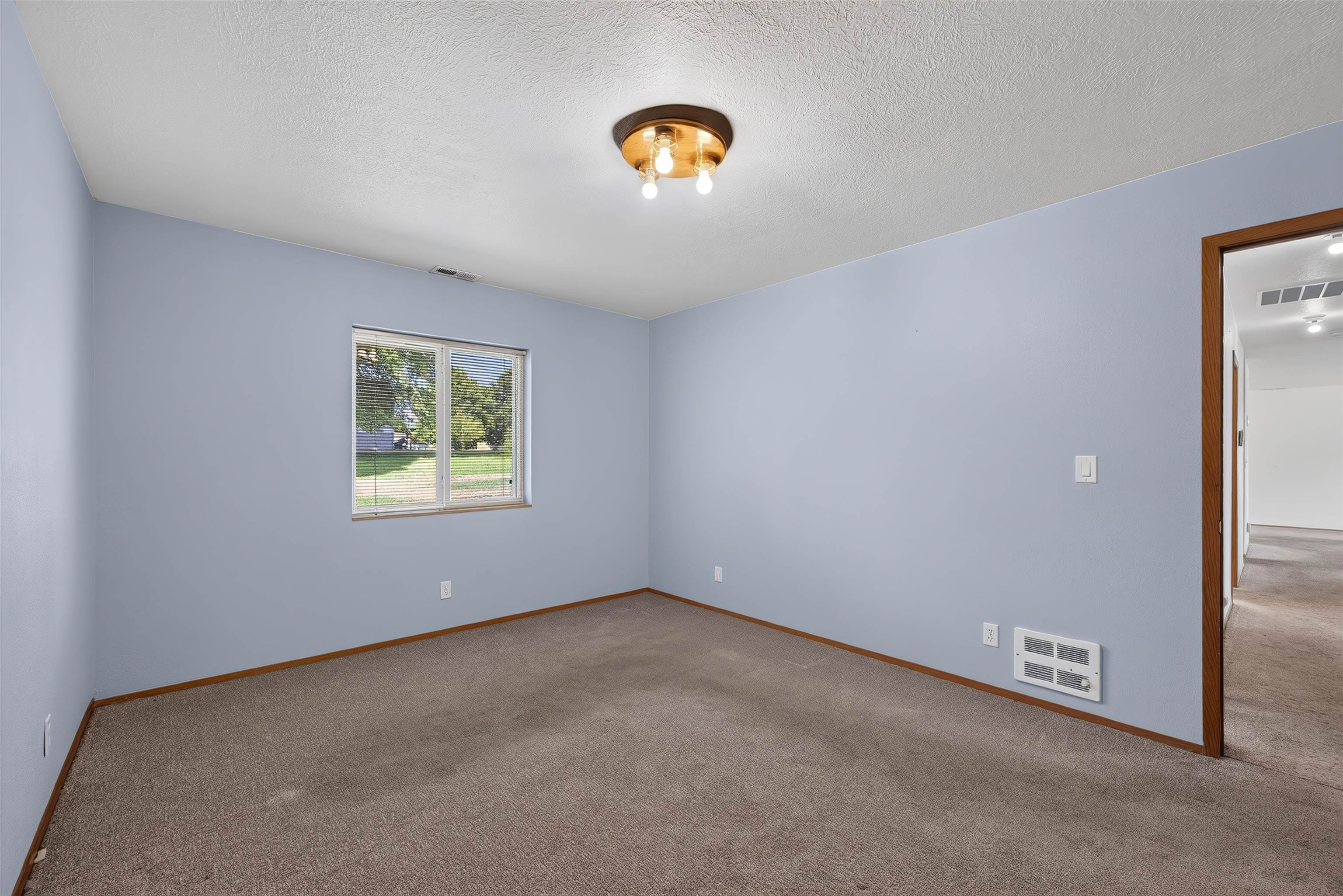 1517 E Third St - Photo 22