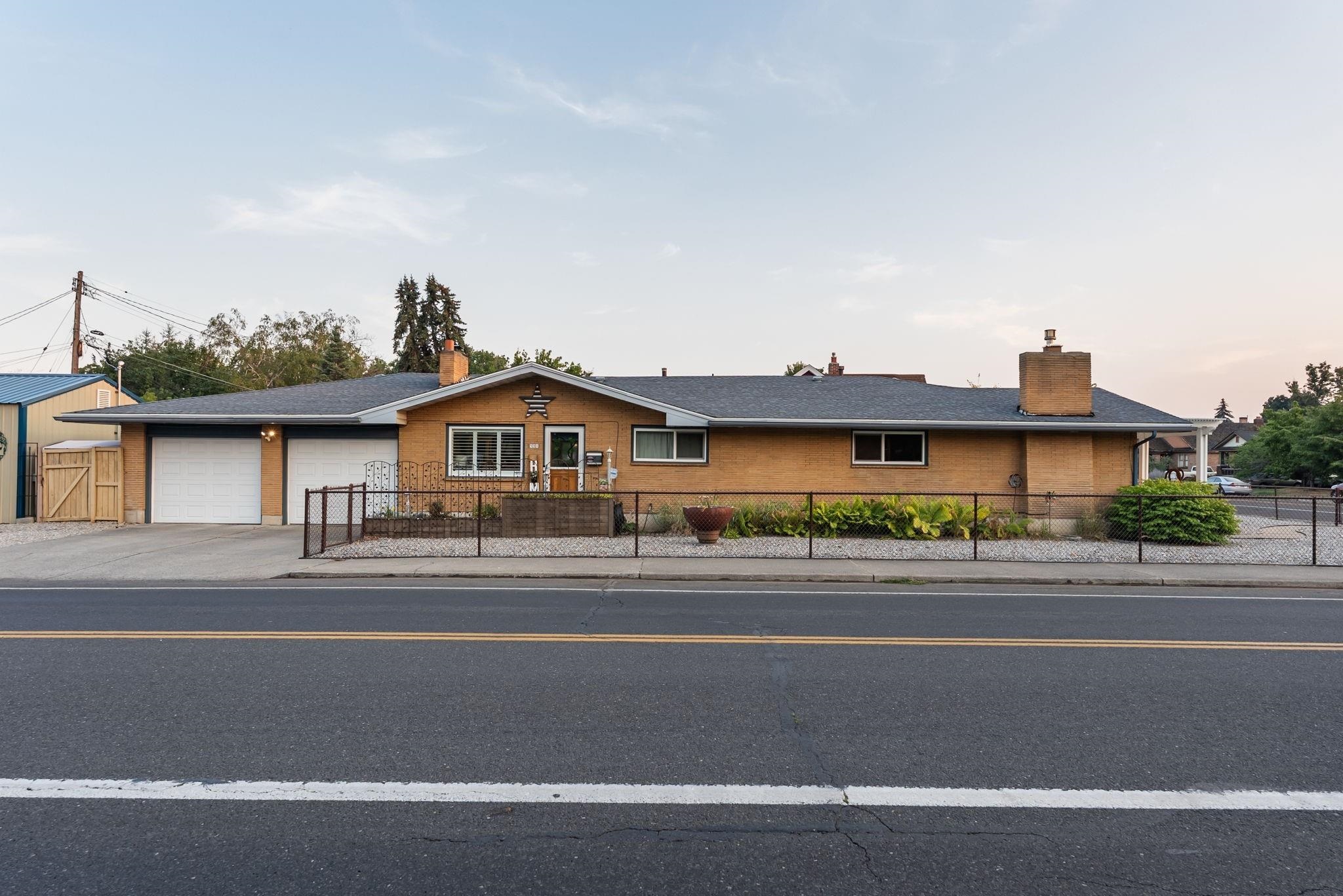 531 W Buckeye Ave - Photo 1