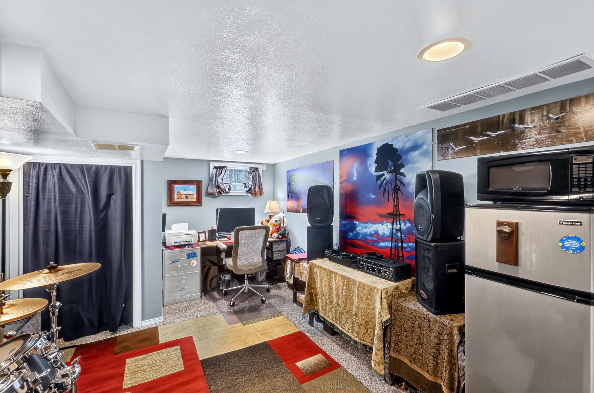 2811 N Crestline St - Photo 22