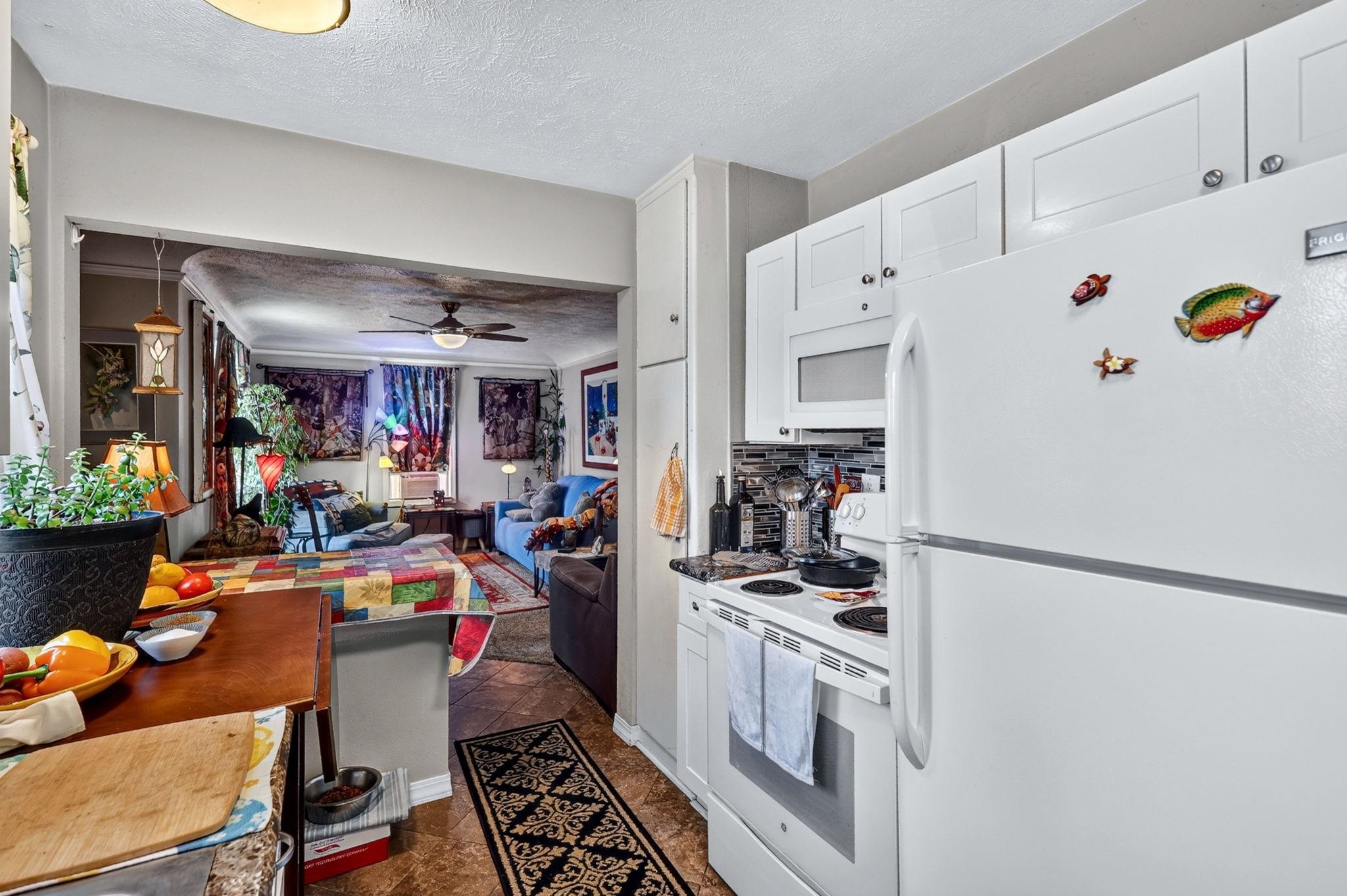 2811 N Crestline St - Photo 10