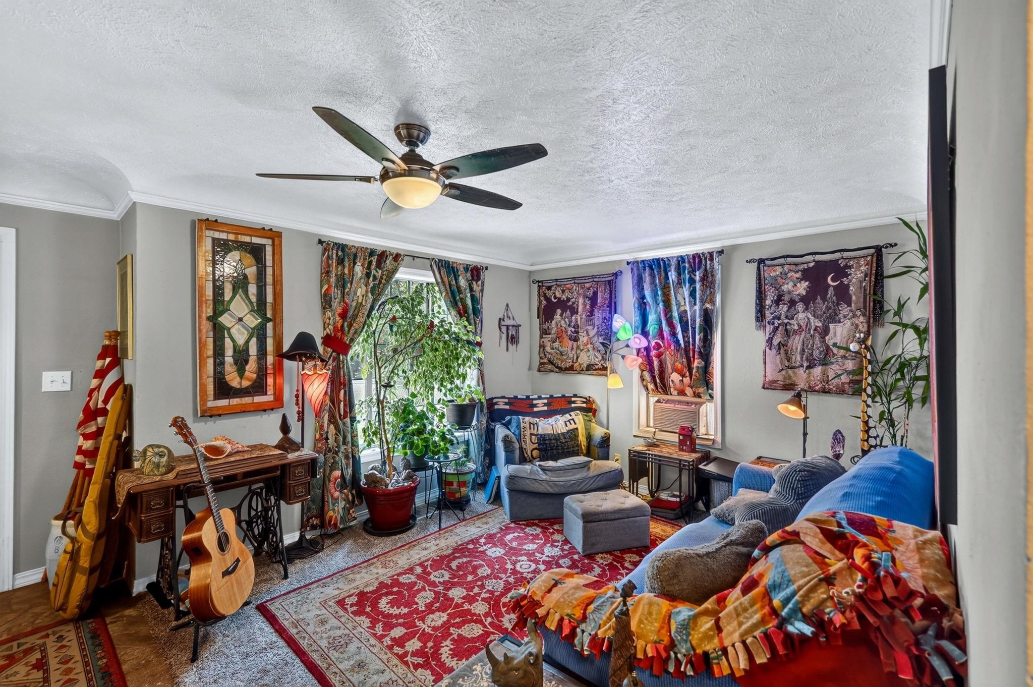 2811 N Crestline St - Photo 5