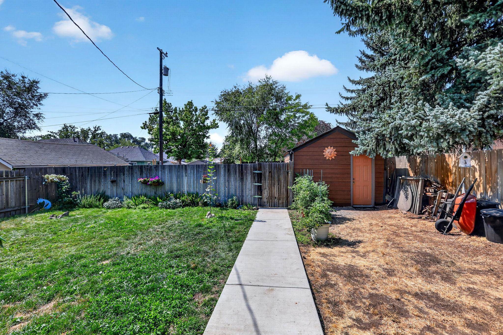 2811 N Crestline St - Photo 32