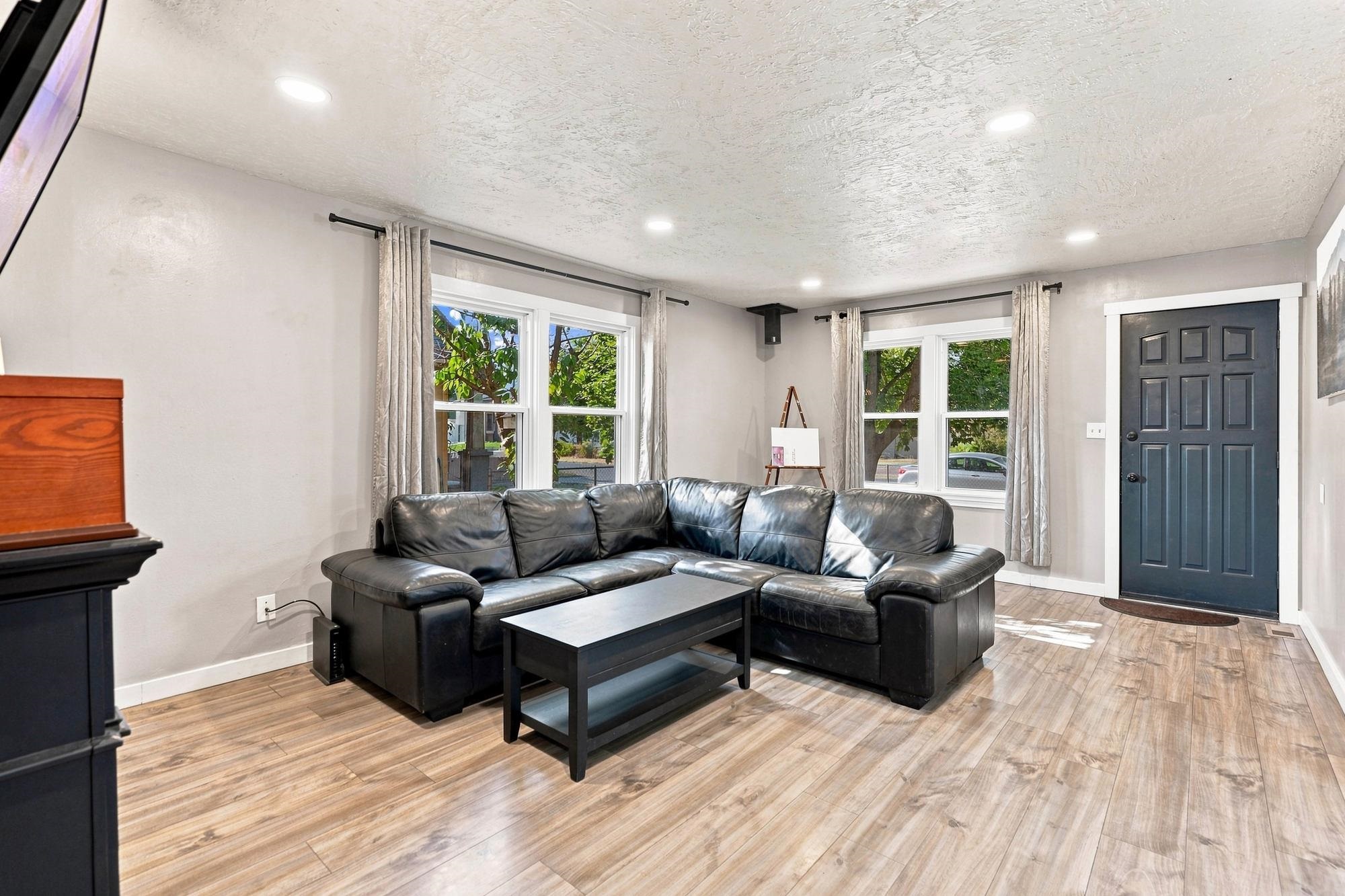 2014 E Cataldo Ave - Photo 5