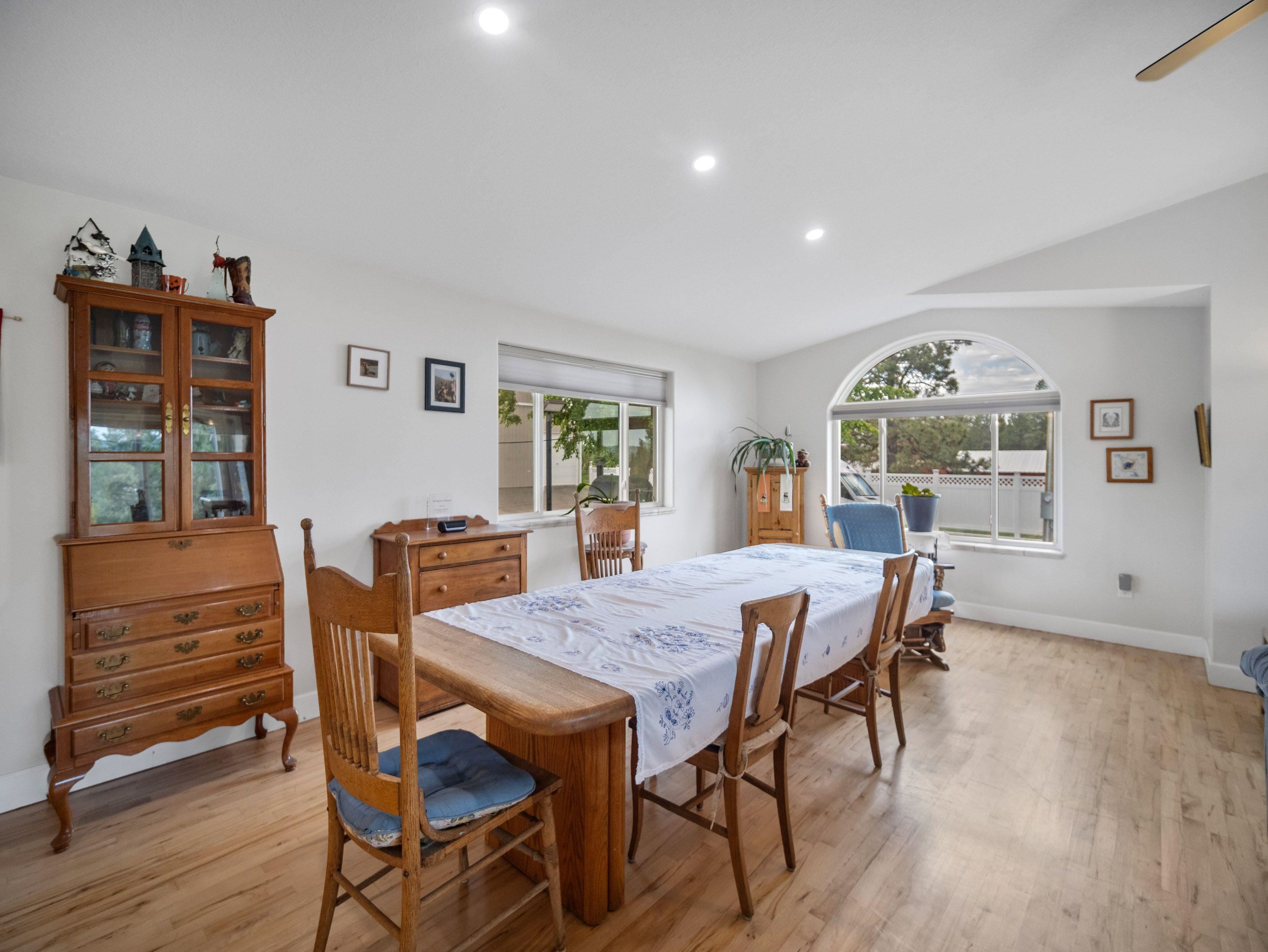 10916 E Rinear Rd - Photo 7