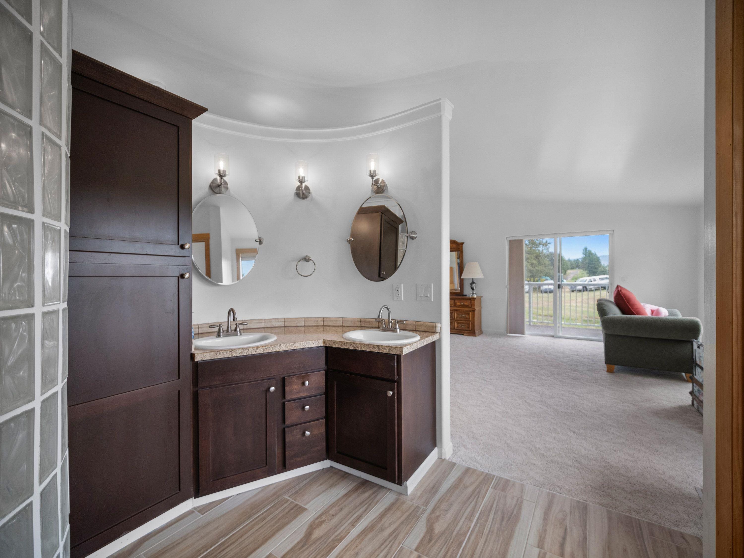 10916 E Rinear Rd - Photo 31