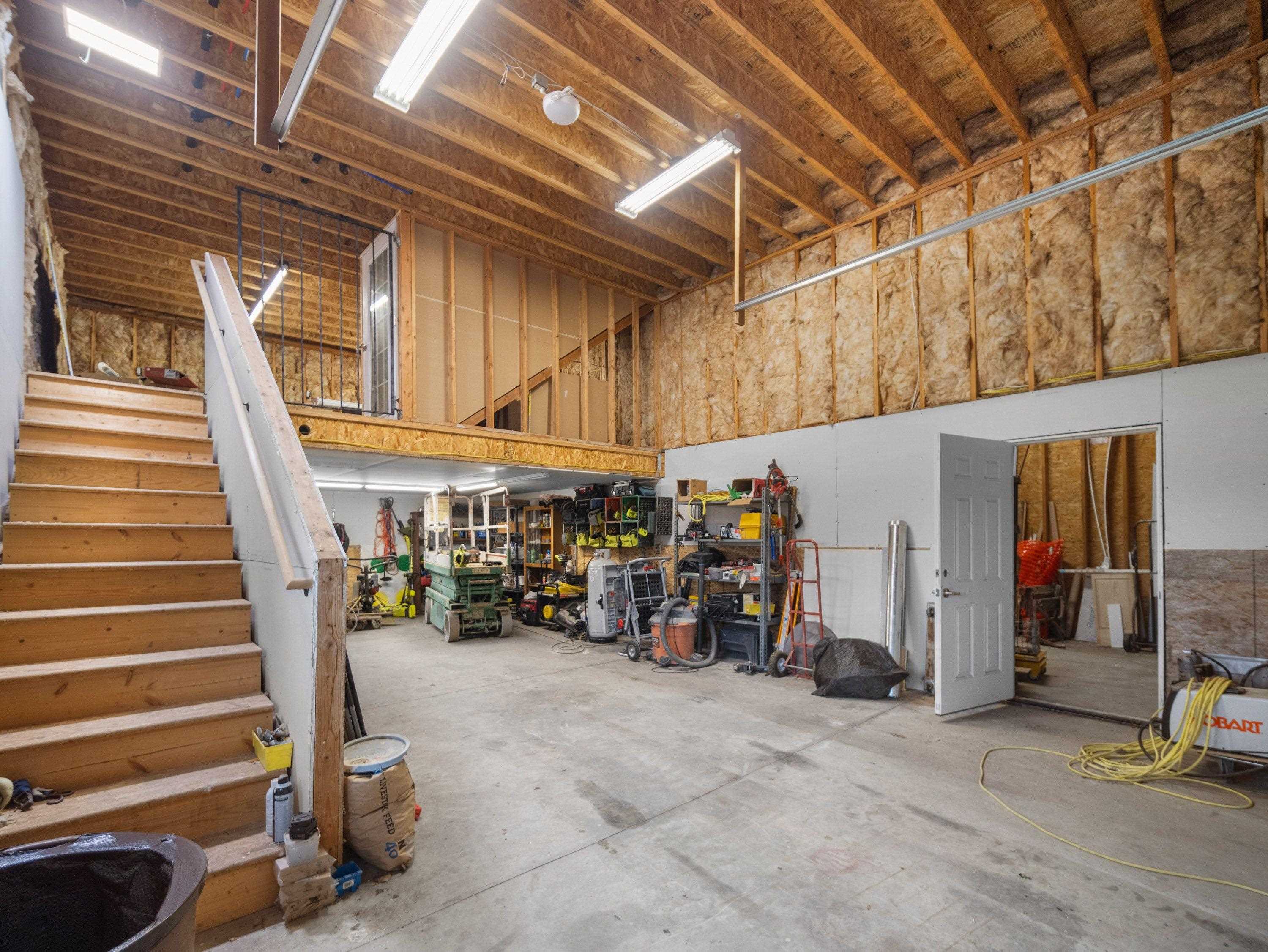 10916 E Rinear Rd - Photo 42