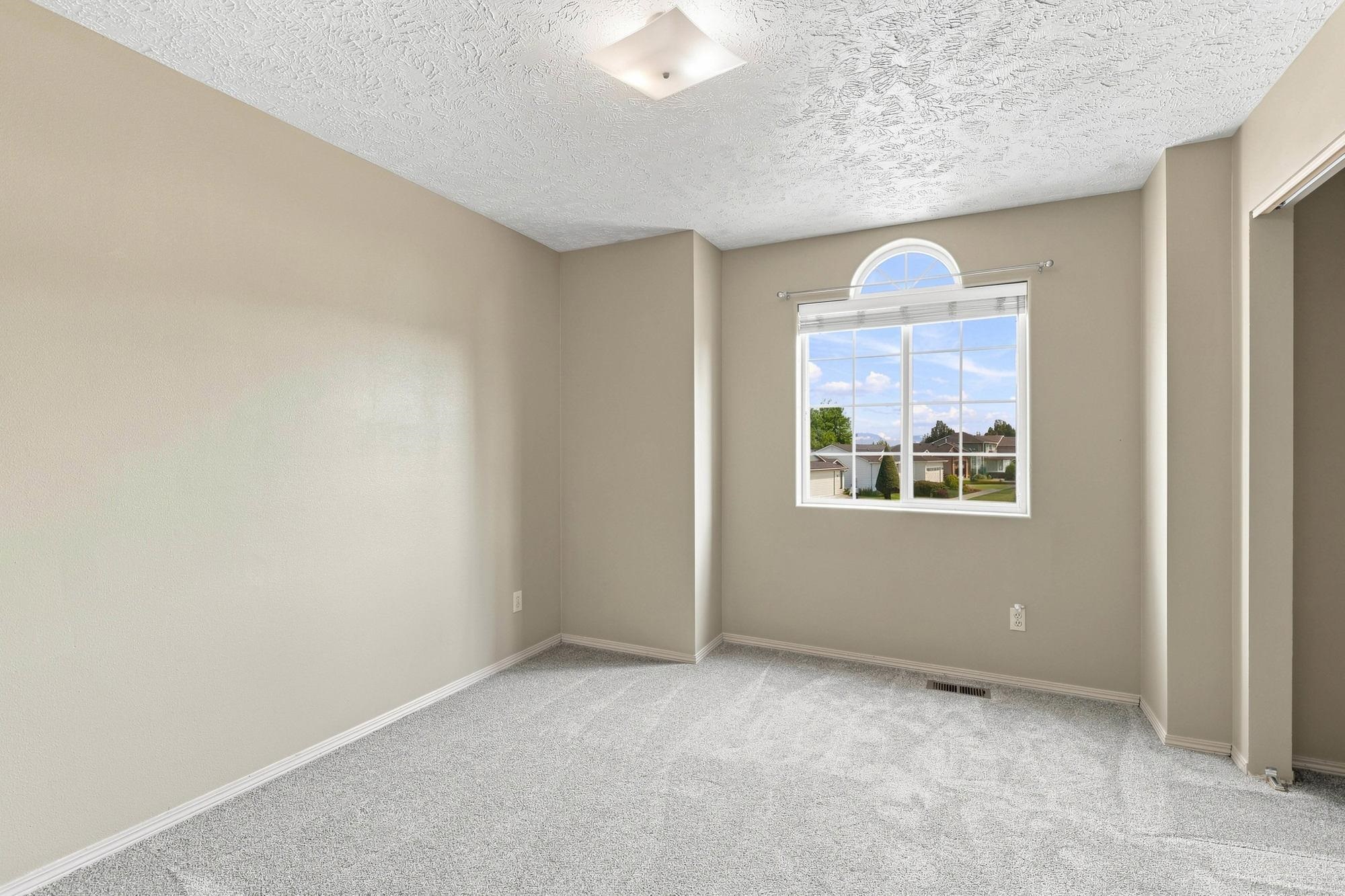1402 E Houghton Ct - Photo 19