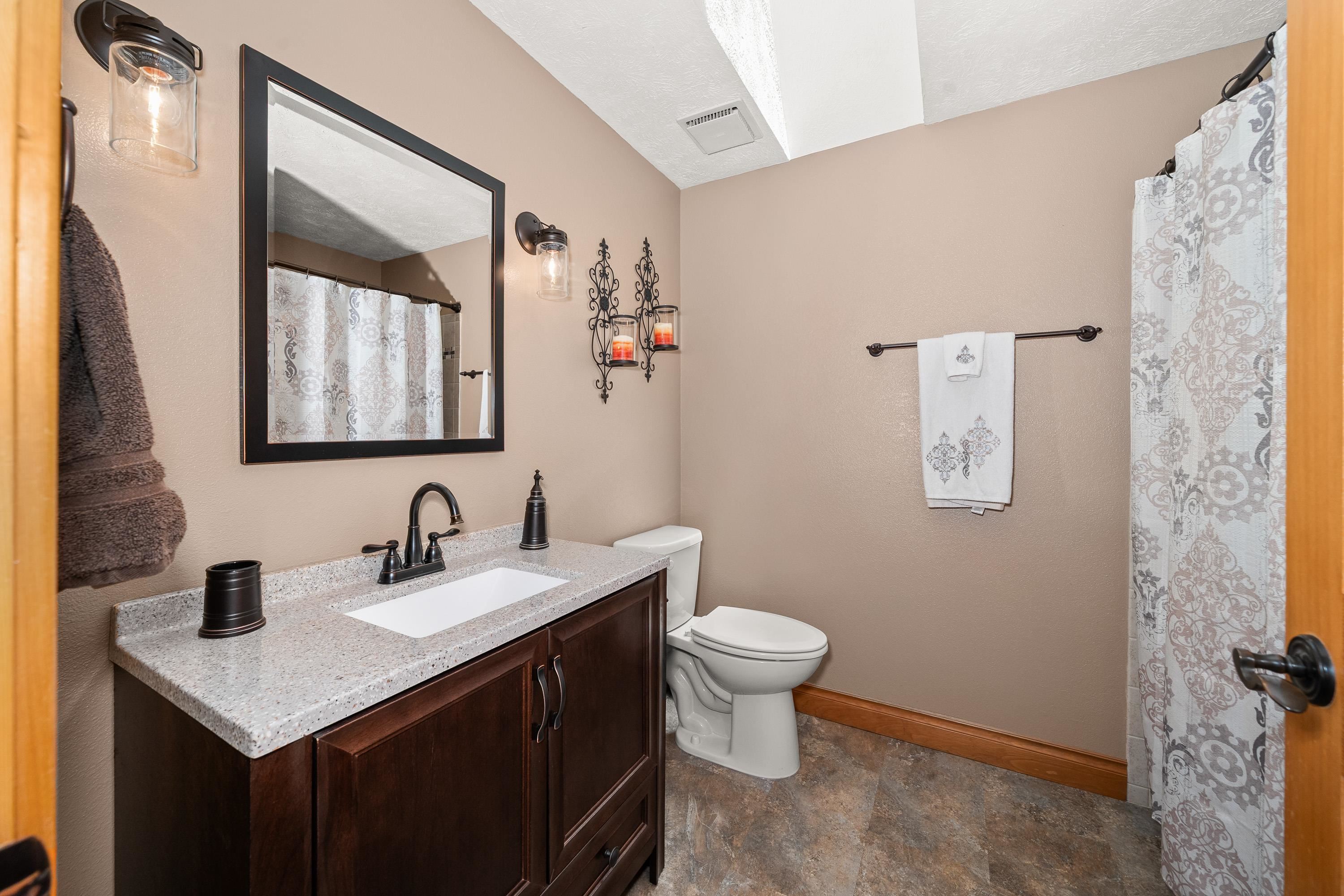 11816 W SEVEN MILE Rd - Photo 19