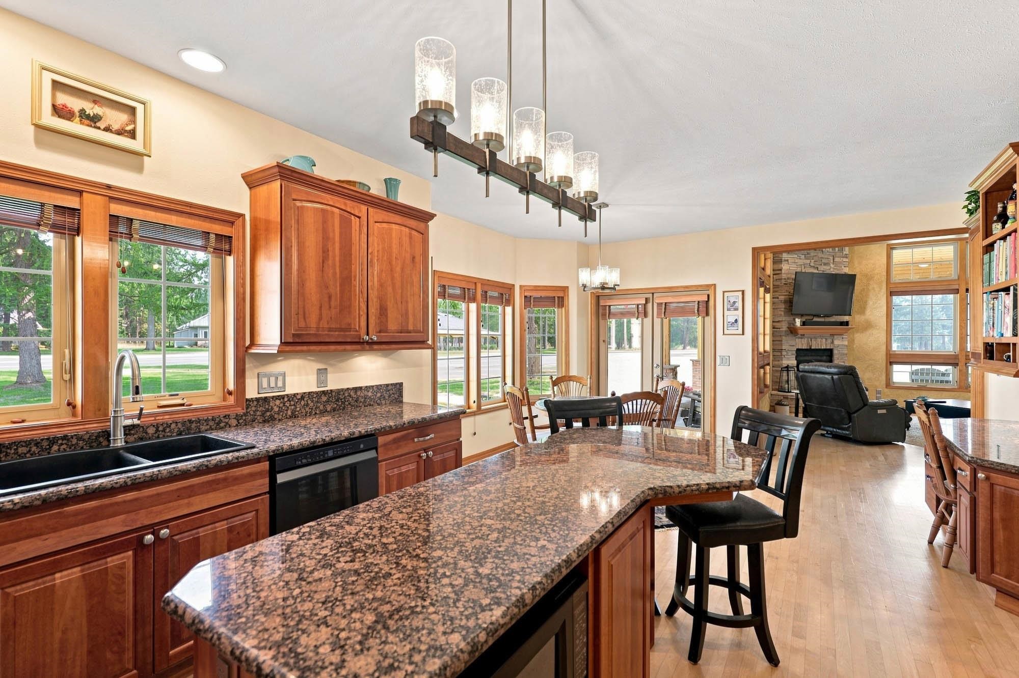639 Palmer Ln - Photo 11