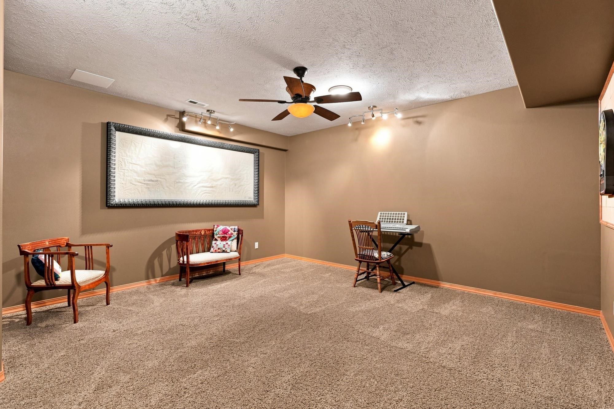 639 Palmer Ln - Photo 27