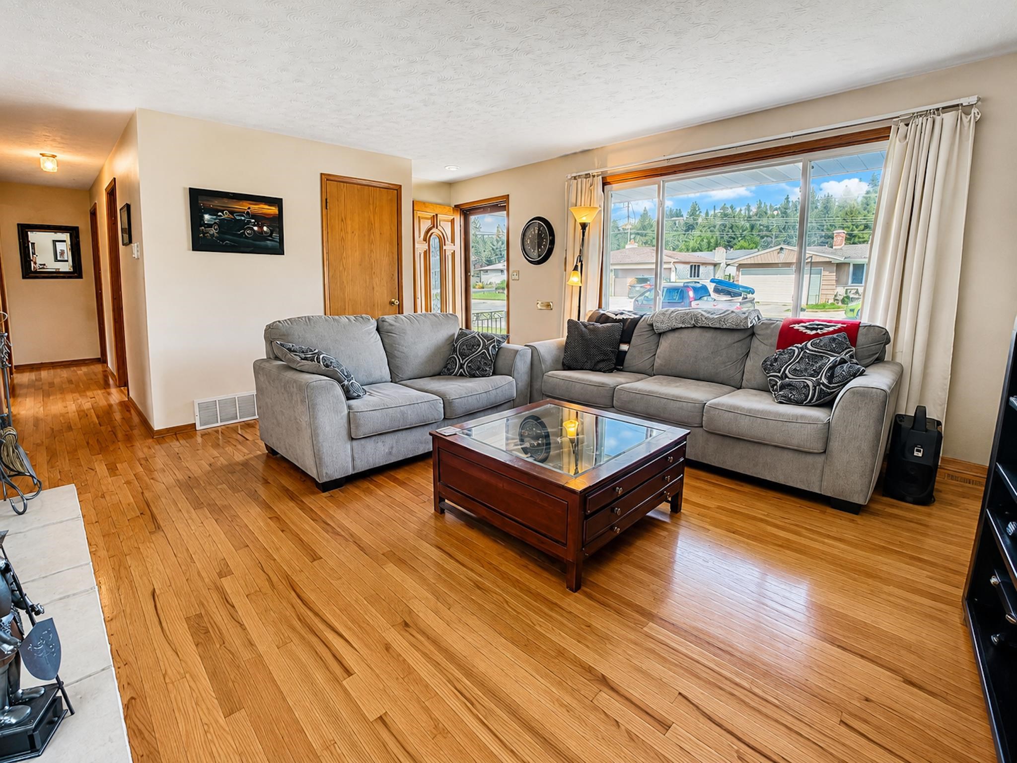 2833 W Lyons Ave - Photo 6