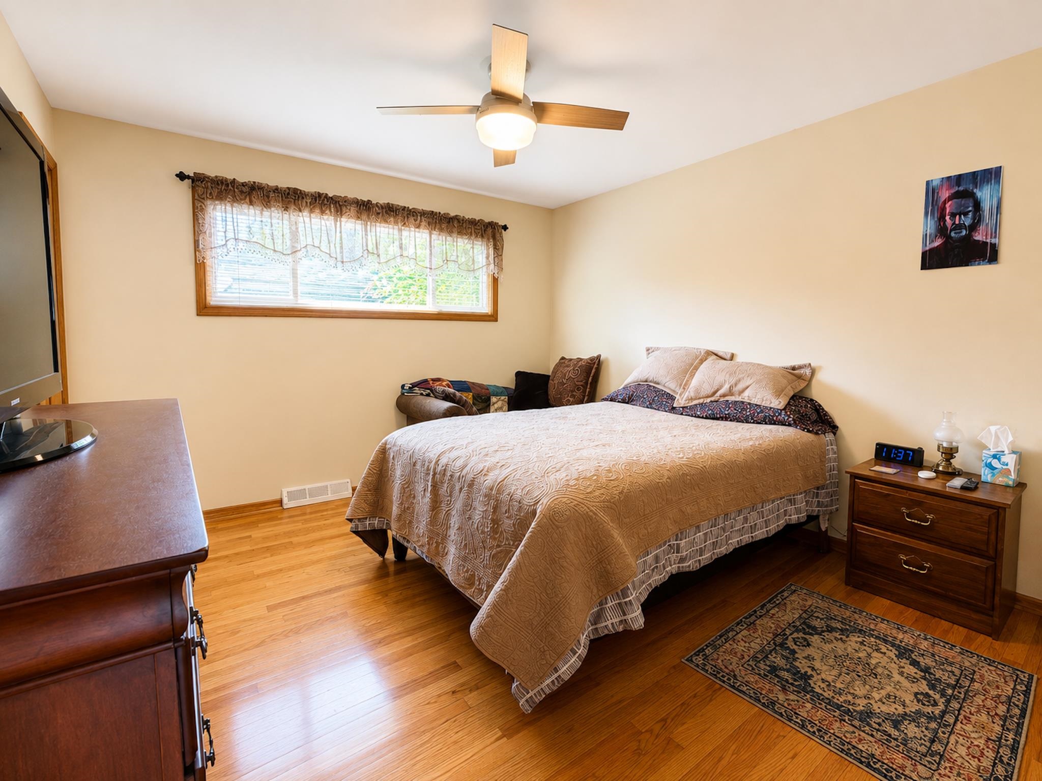 2833 W Lyons Ave - Photo 17