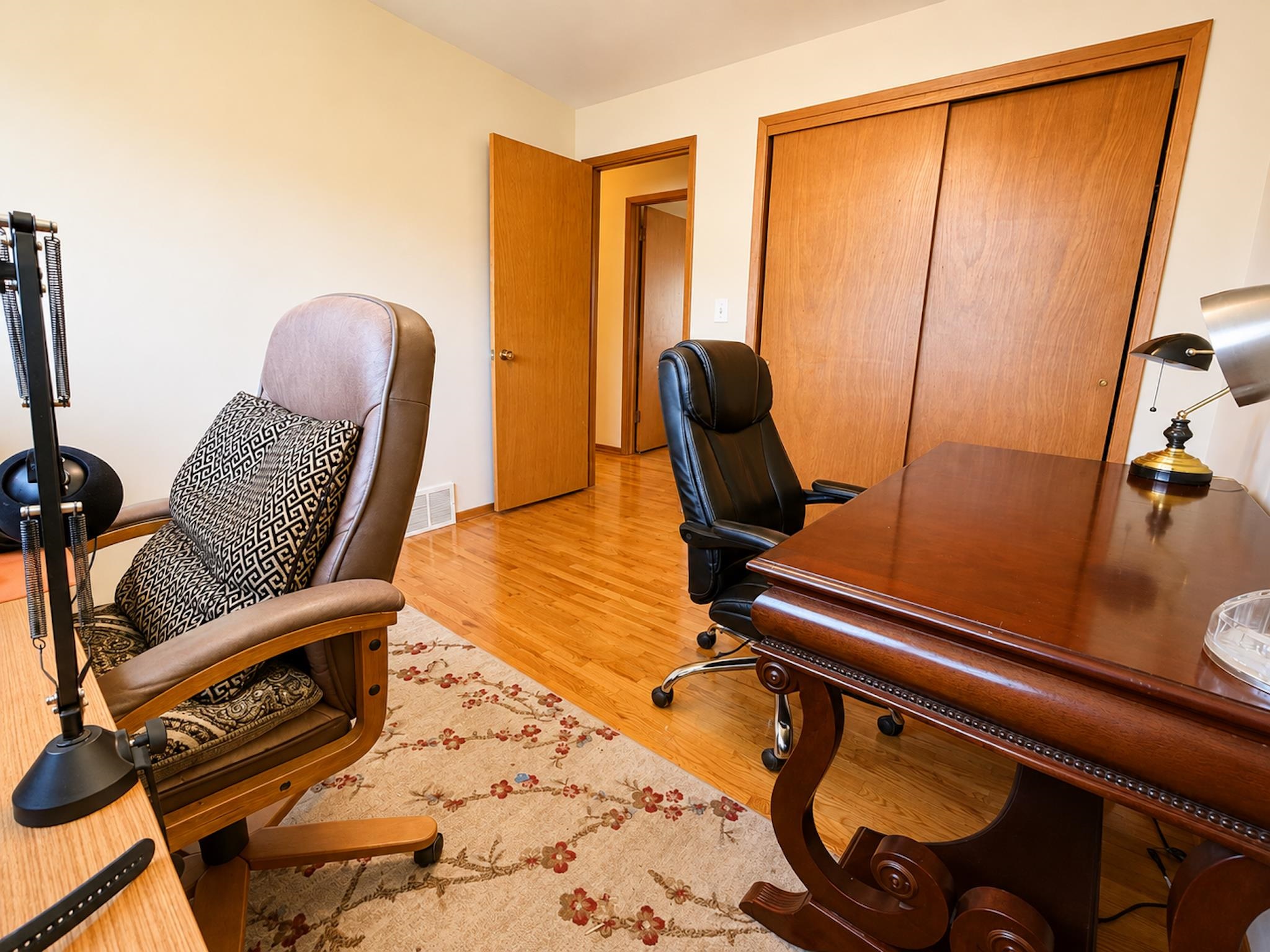 2833 W Lyons Ave - Photo 25
