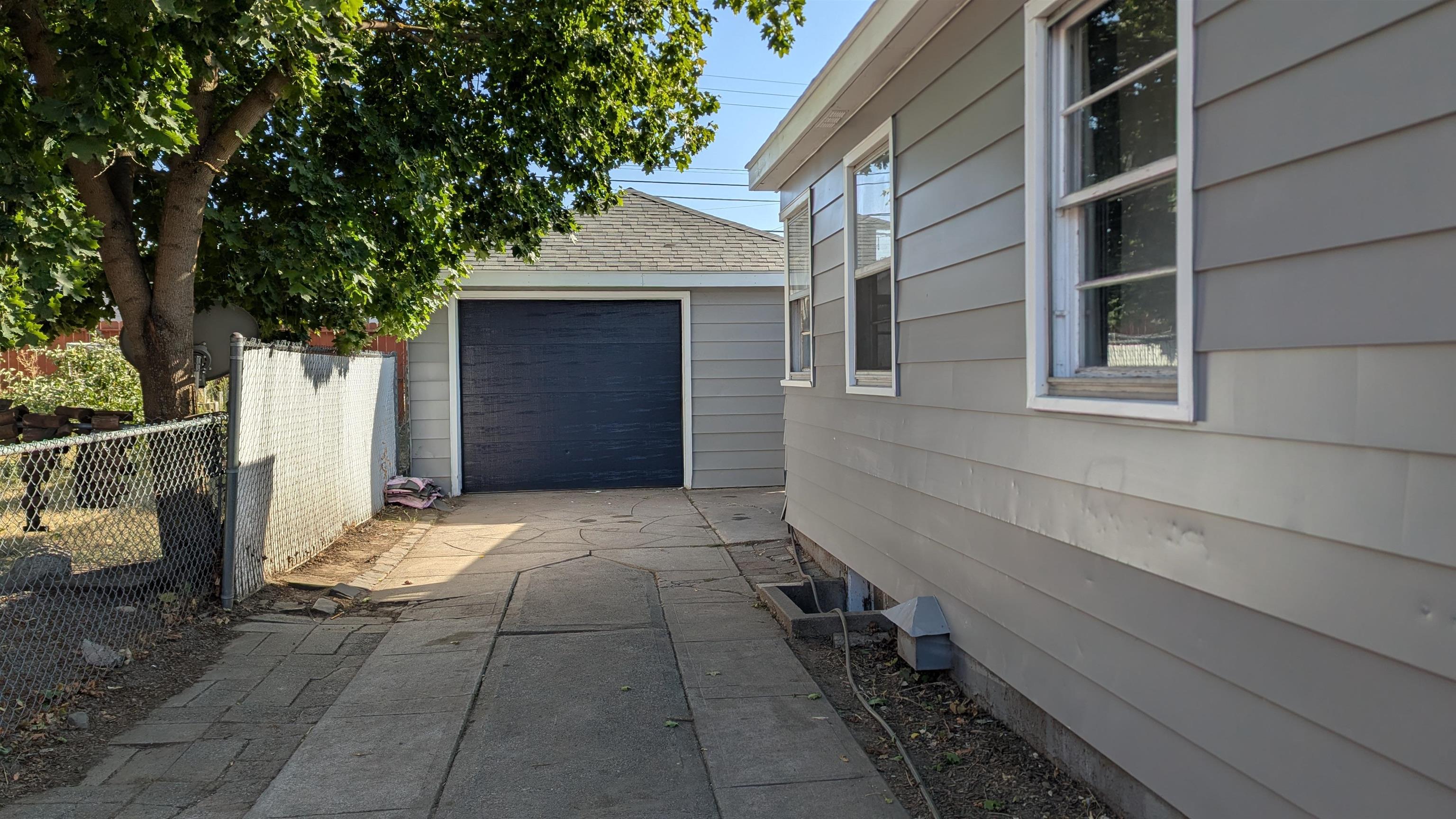 1108 E Wellesley Ave - Photo 26