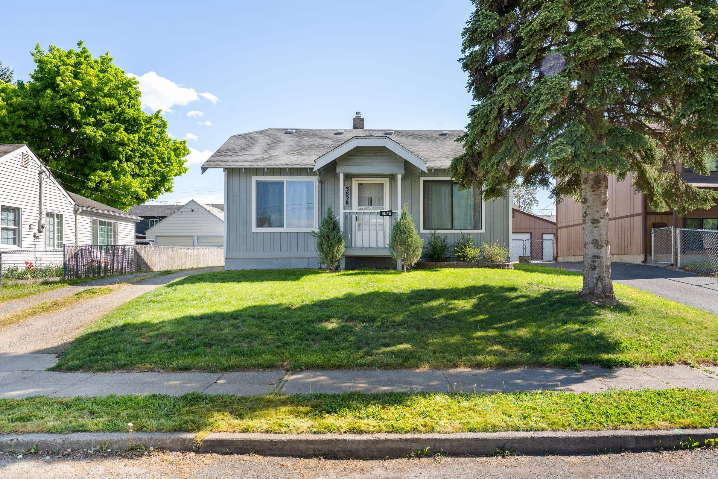 3828 E 26th Ave - Photo 1