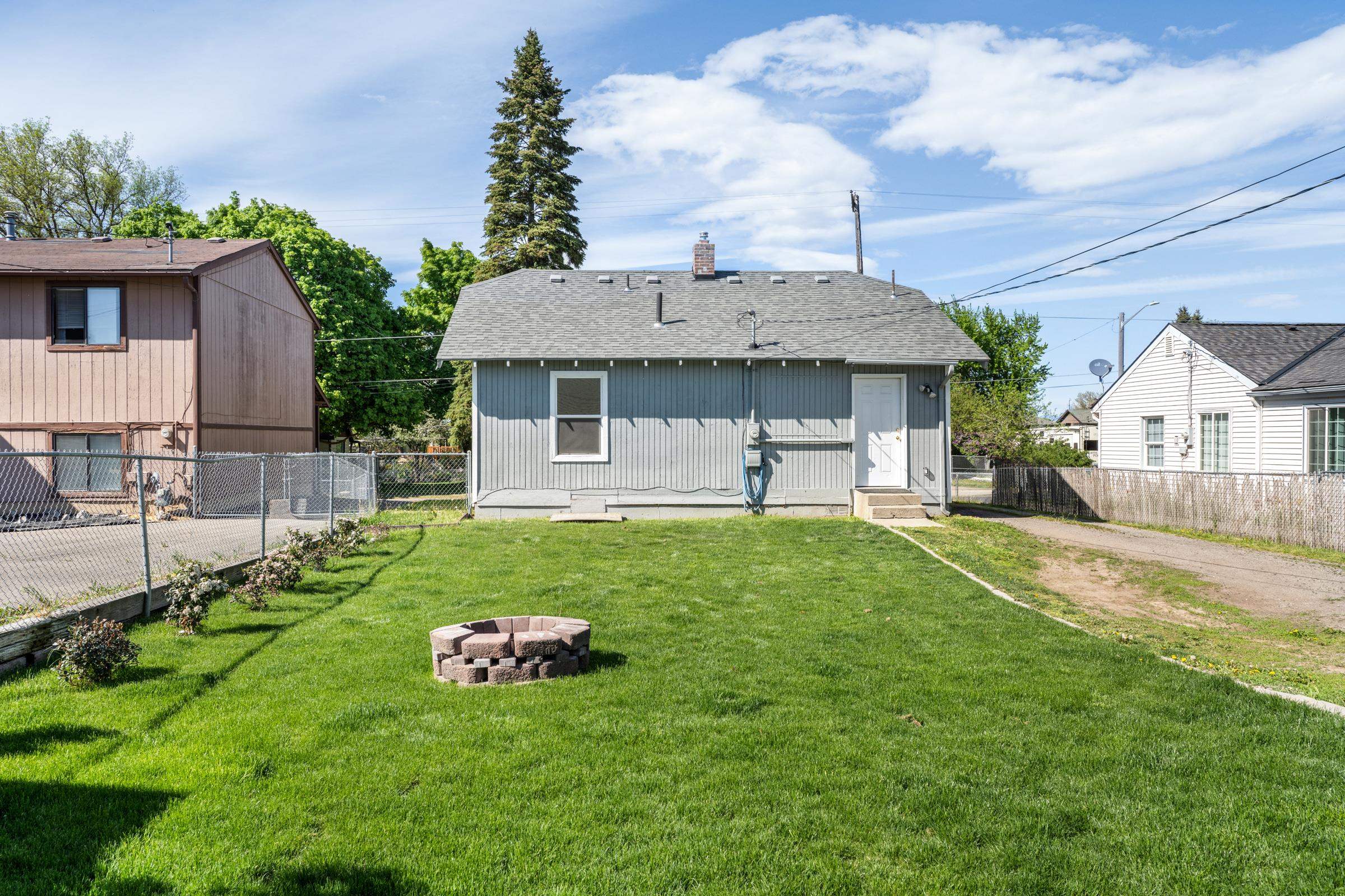 3828 E 26th Ave - Photo 3
