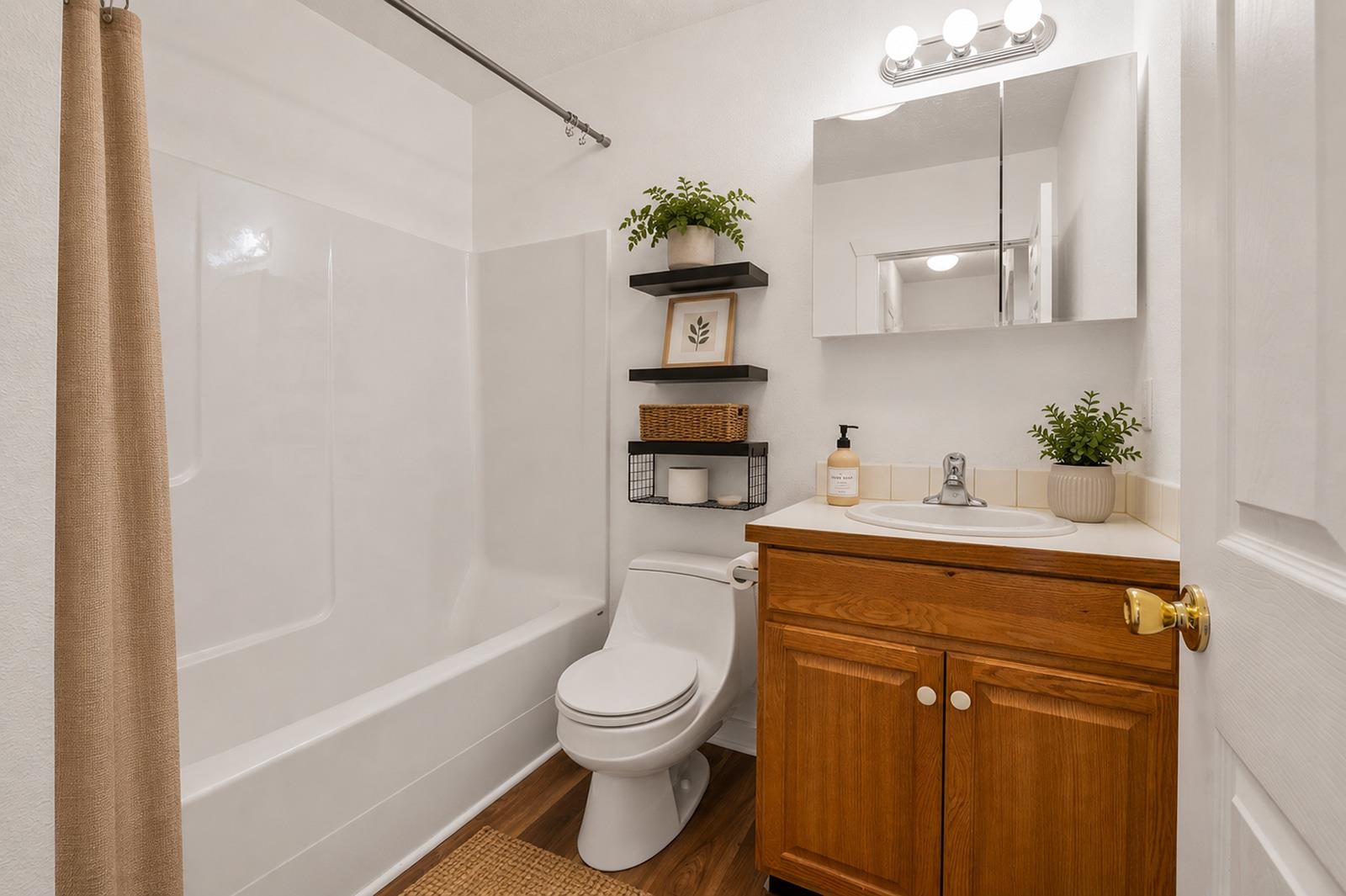 3828 E 26th Ave - Photo 5