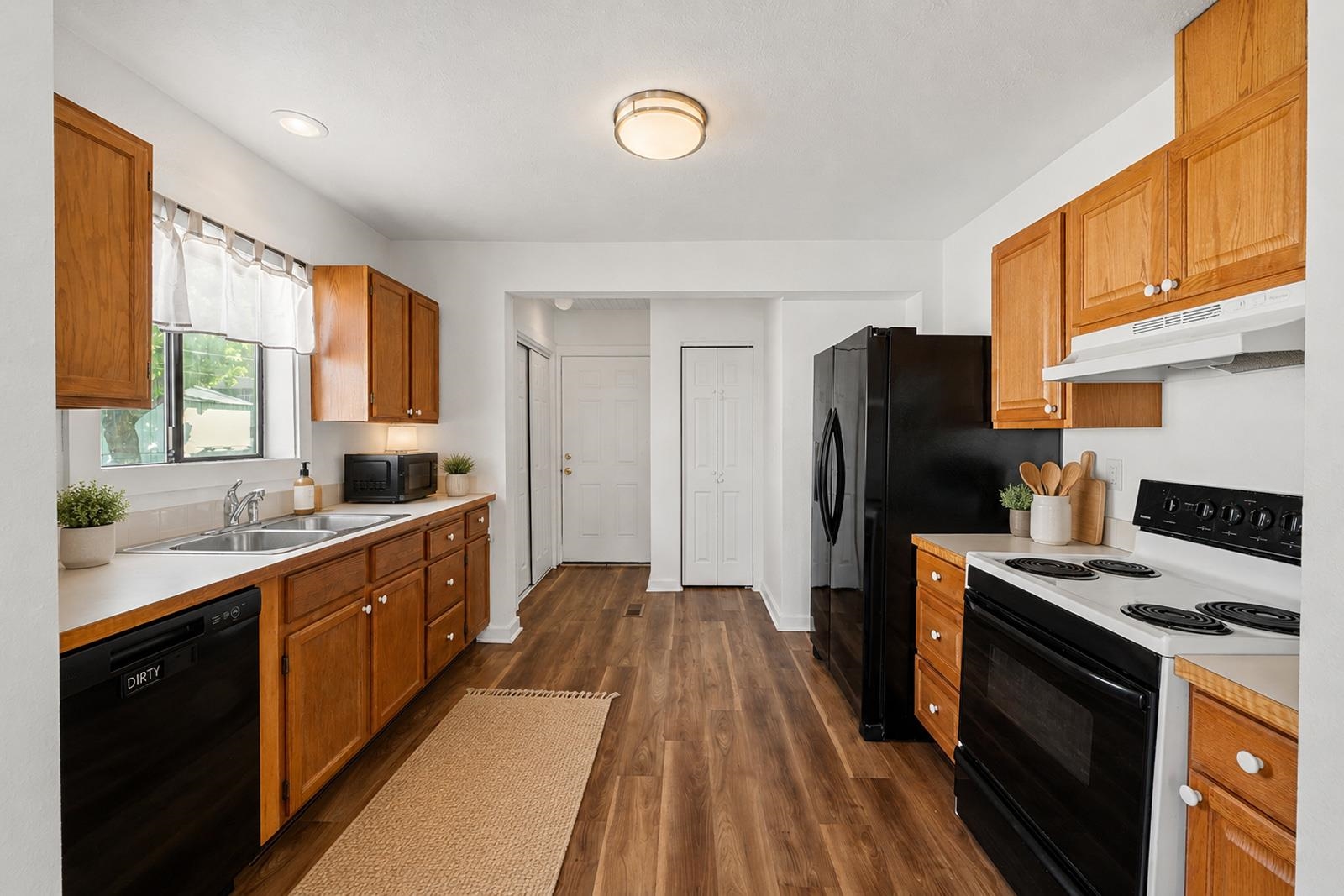 3828 E 26th Ave - Photo 7