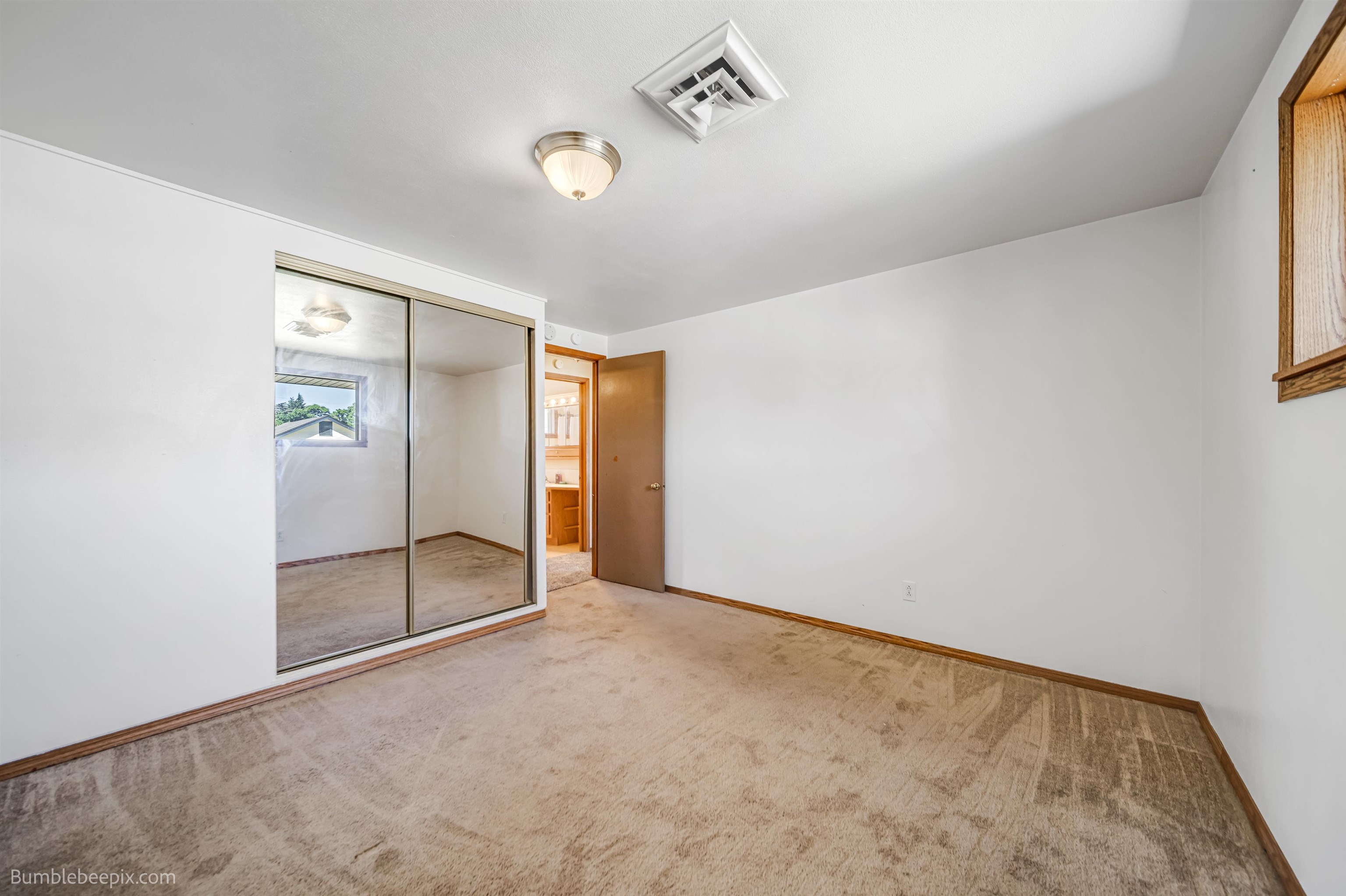 4703 N Stevens St - Photo 33