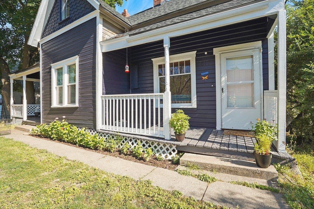 2815 E Queen Ave - Photo 2