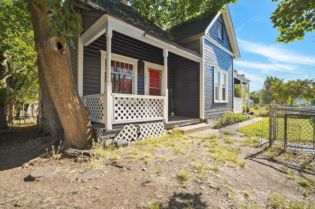 2815 E Queen Ave - Photo 12