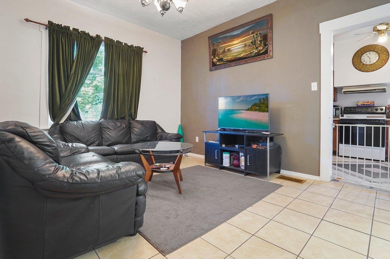 2815 E Queen Ave - Photo 16
