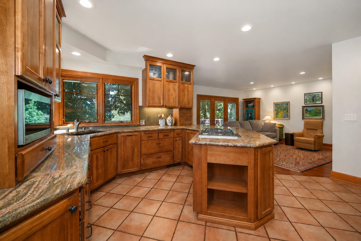 1421 E 18th Ave - Photo 16
