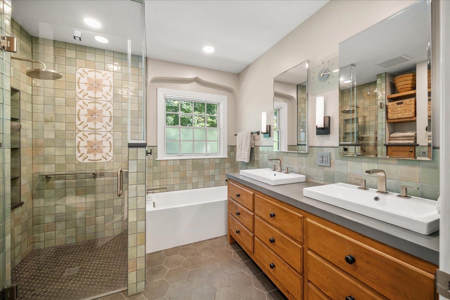 1421 E 18th Ave - Photo 21