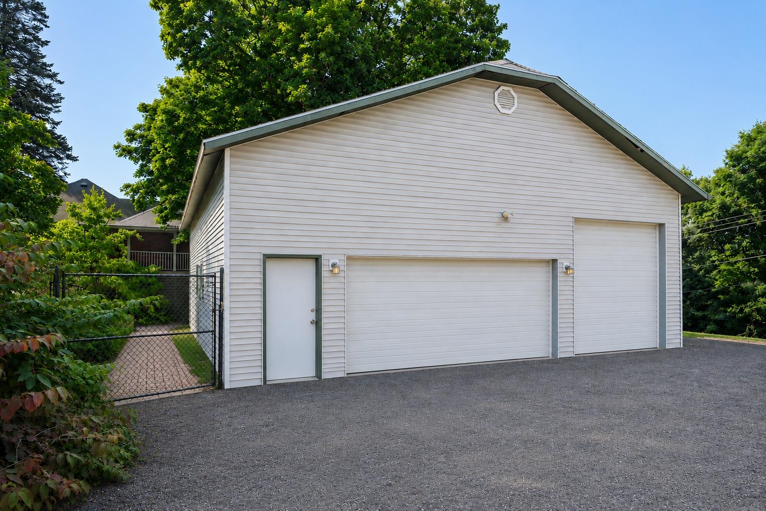 1421 E 18th Ave - Photo 7